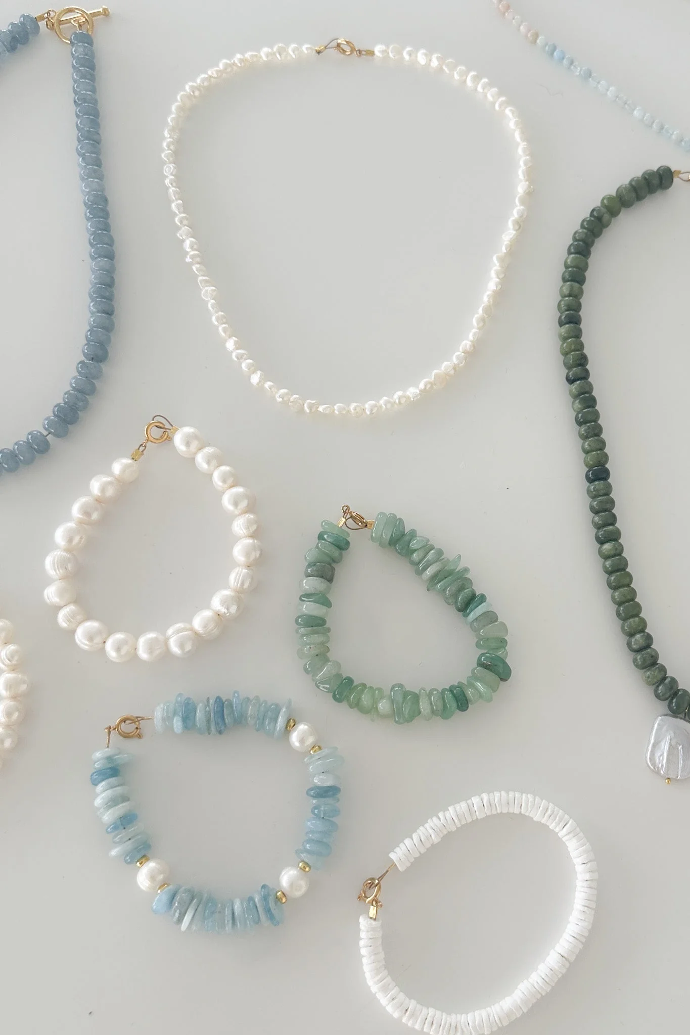 Amelie Beachy White Beaded Shell Bracelet - Image 7