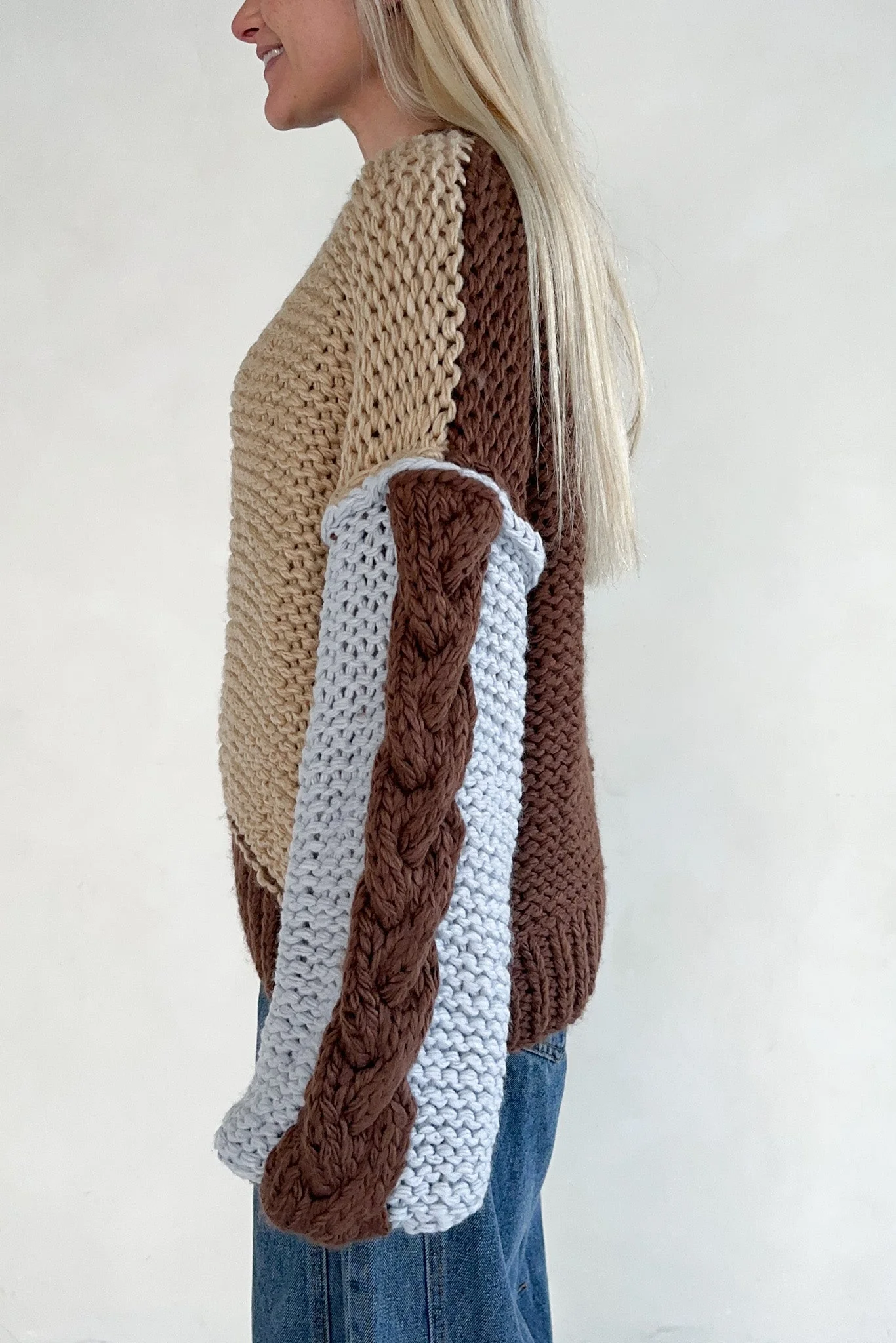August Hand-Knit Colorblock Chunky Pullover - Image 3