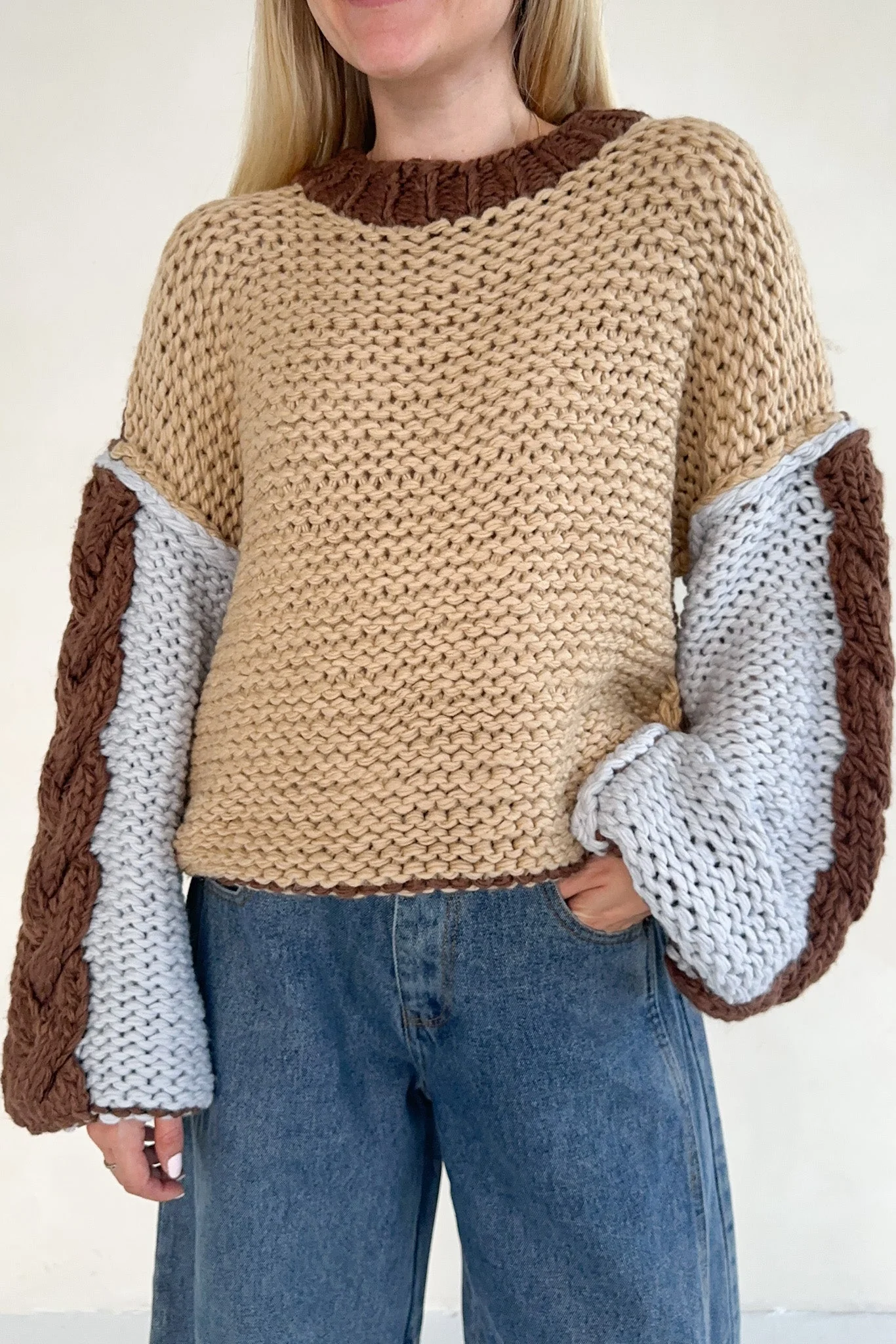 August Hand-Knit Colorblock Chunky Pullover - Image 4