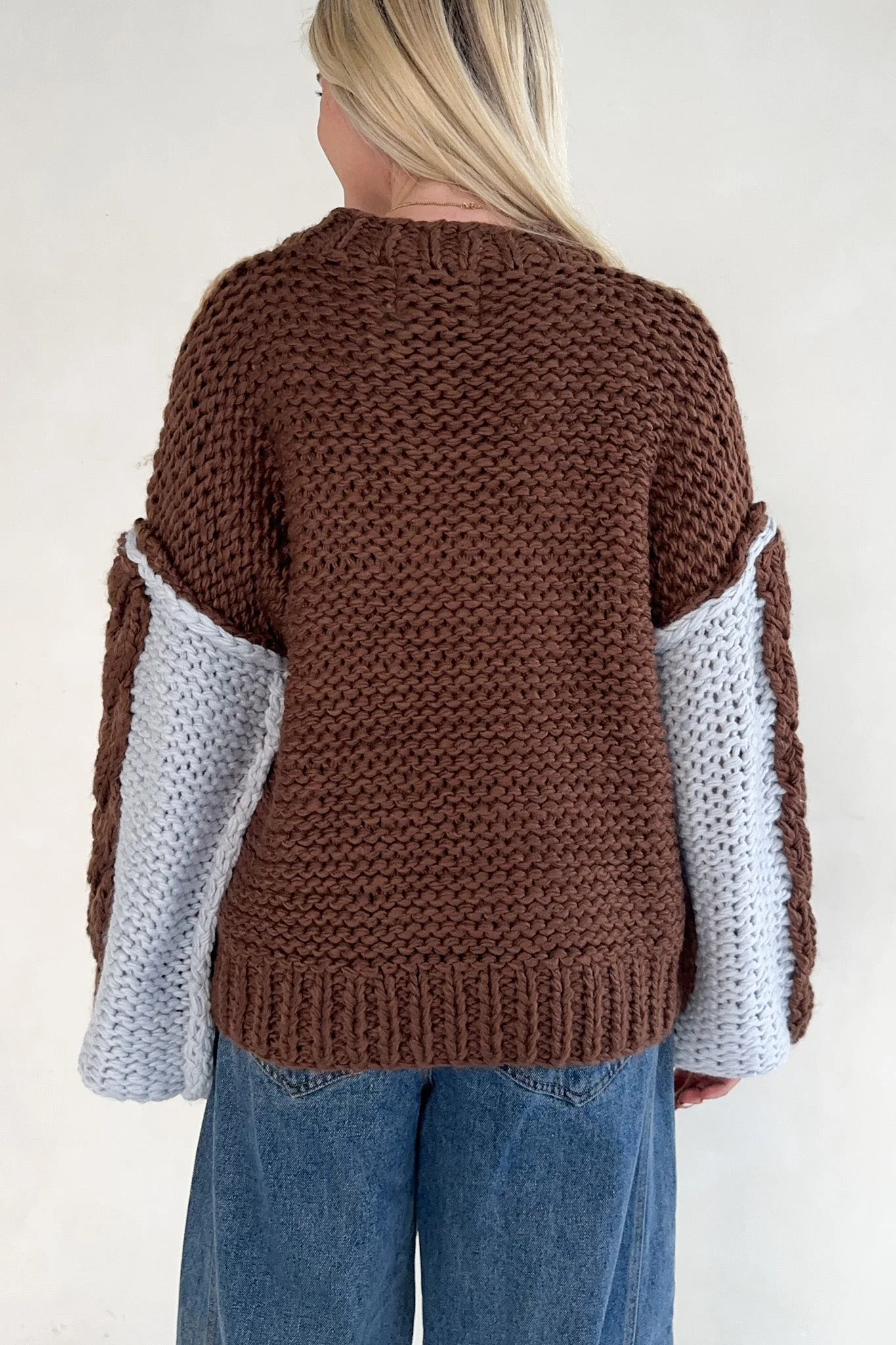 August Hand-Knit Colorblock Chunky Pullover - Image 5