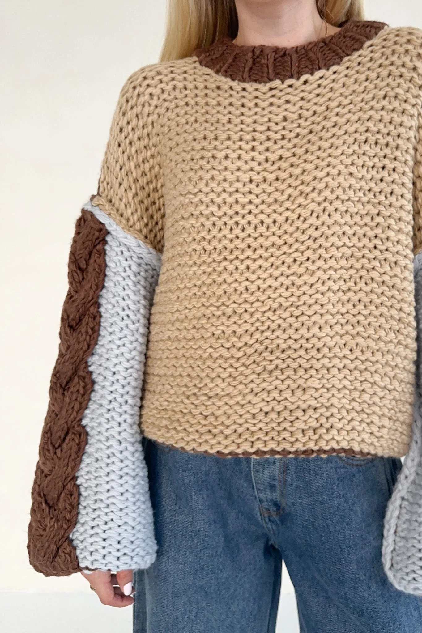 August Hand-Knit Colorblock Chunky Pullover - Image 6