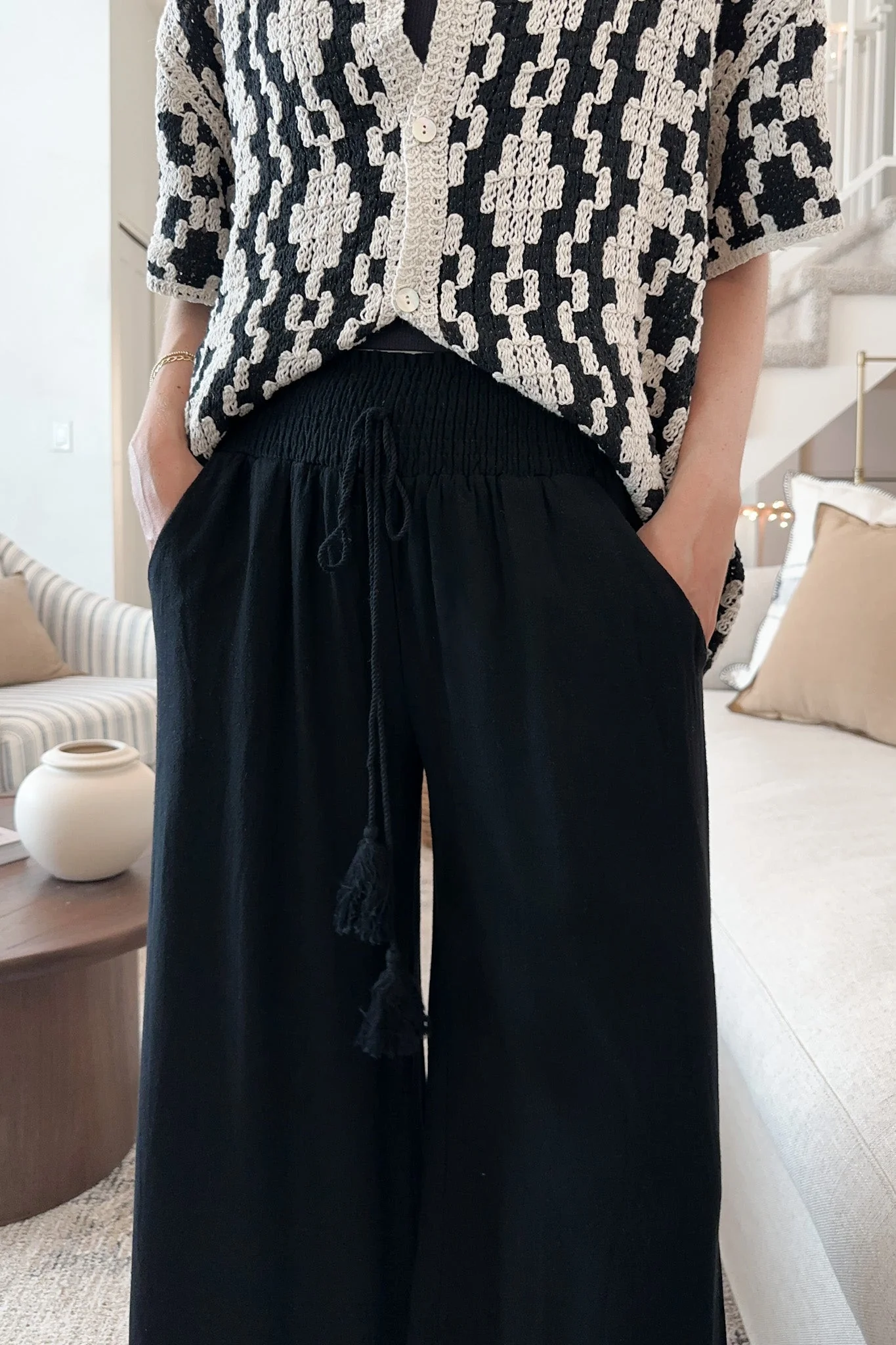 Beckham Linen Blend Pants in Black - Image 2