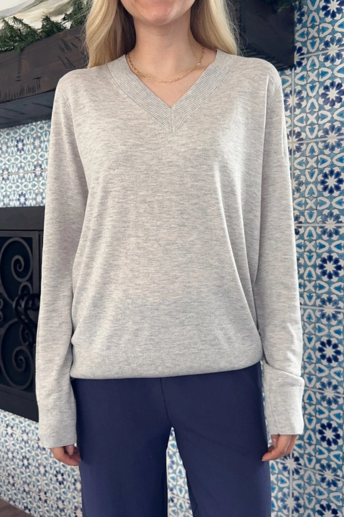 Bennett Lightweight V Neck Sweater Top - Image 4