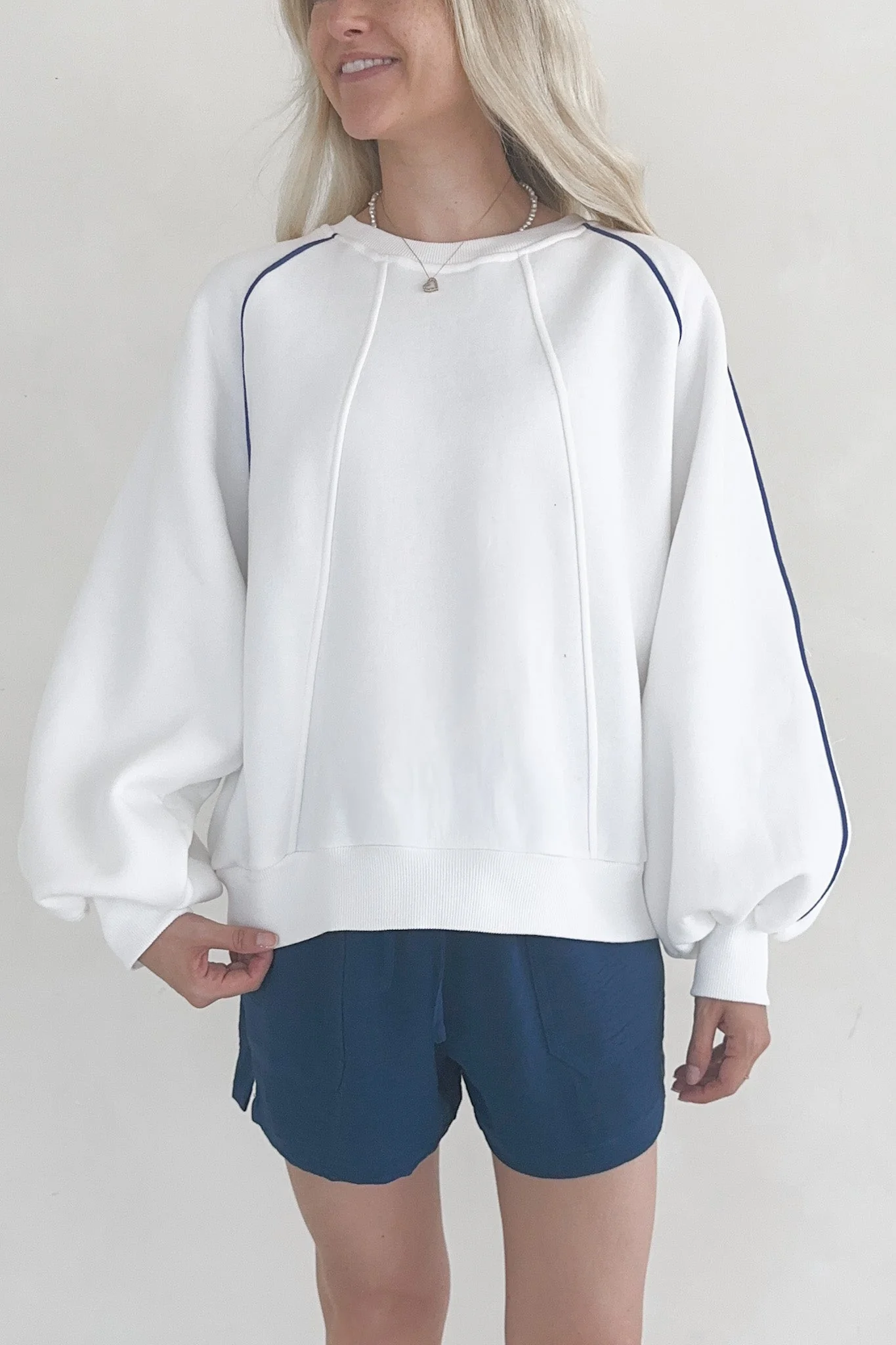 Brielle Contrast Piping Pullover Sweatshirt