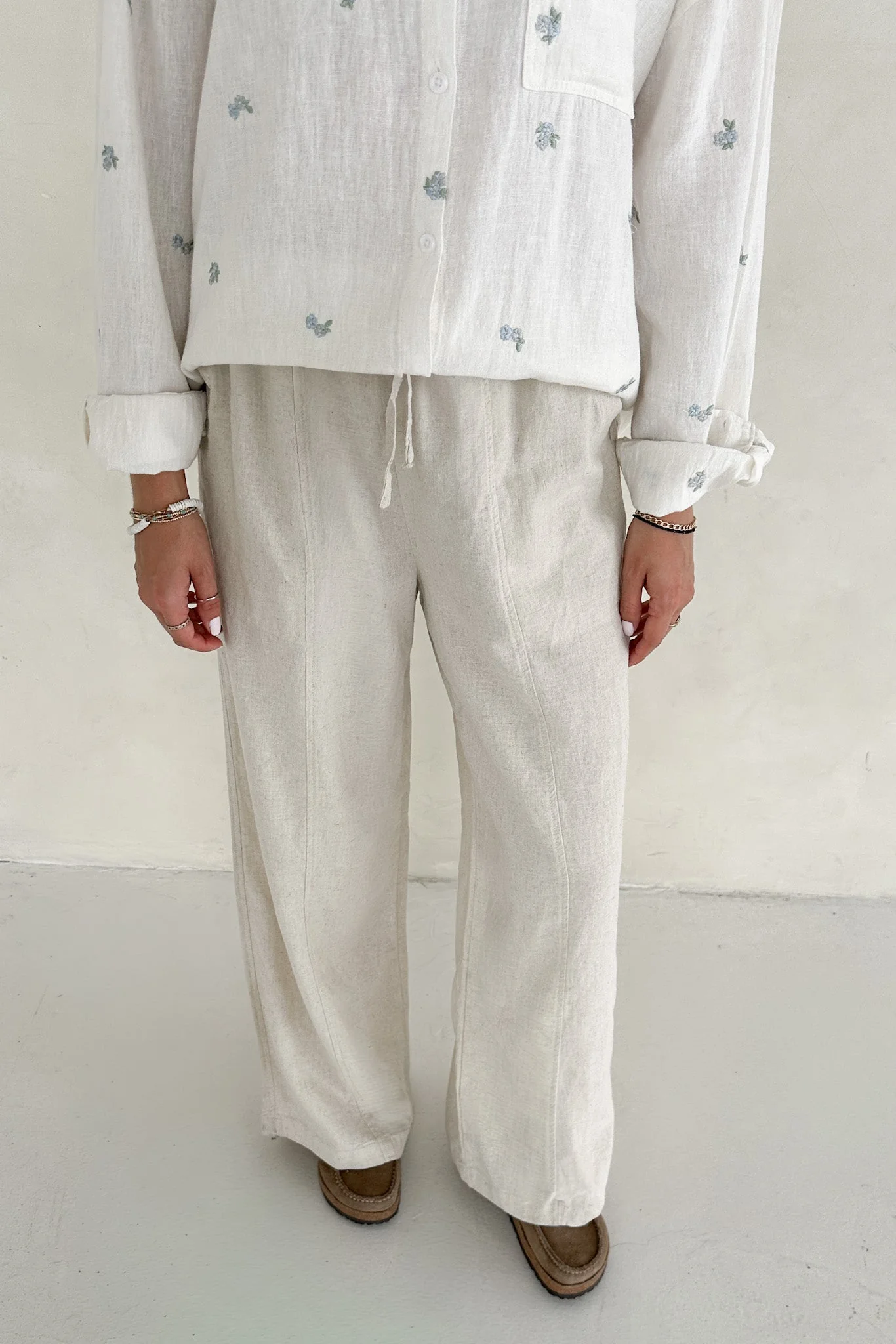 Bungalow Linen Pants in Oatmeal