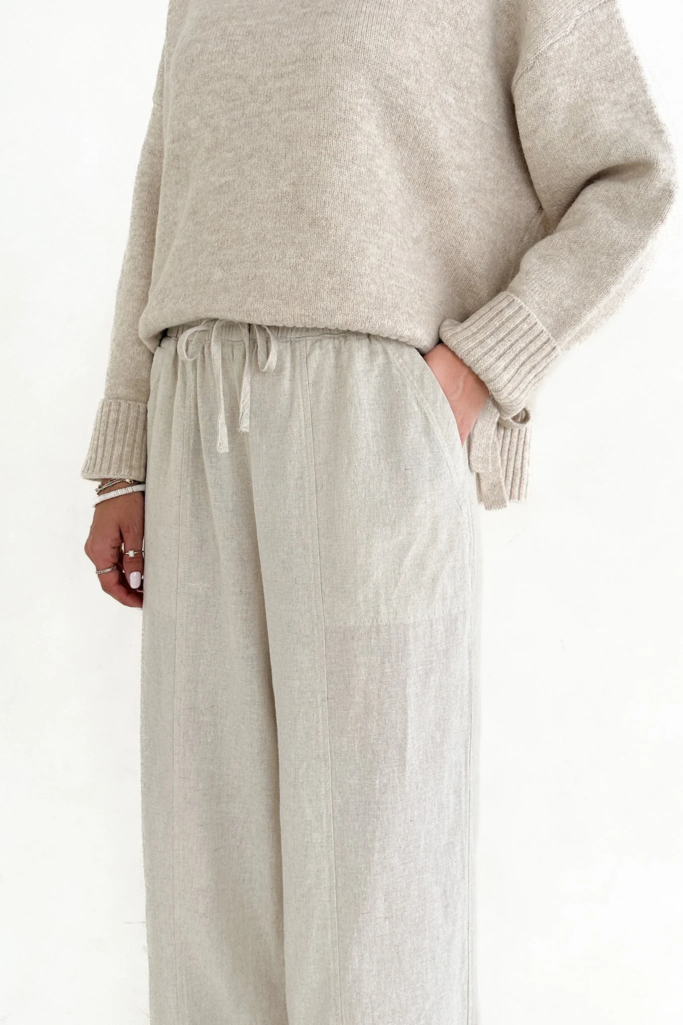 Bungalow Linen Pants in Oatmeal - Image 6