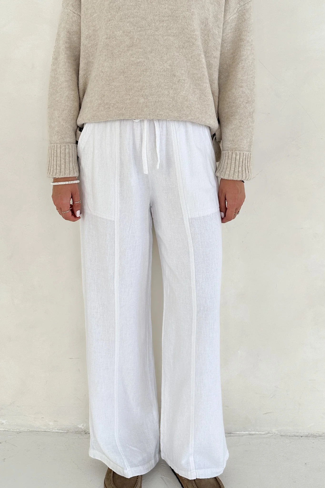 Bungalow Linen Pants in White - Image 4