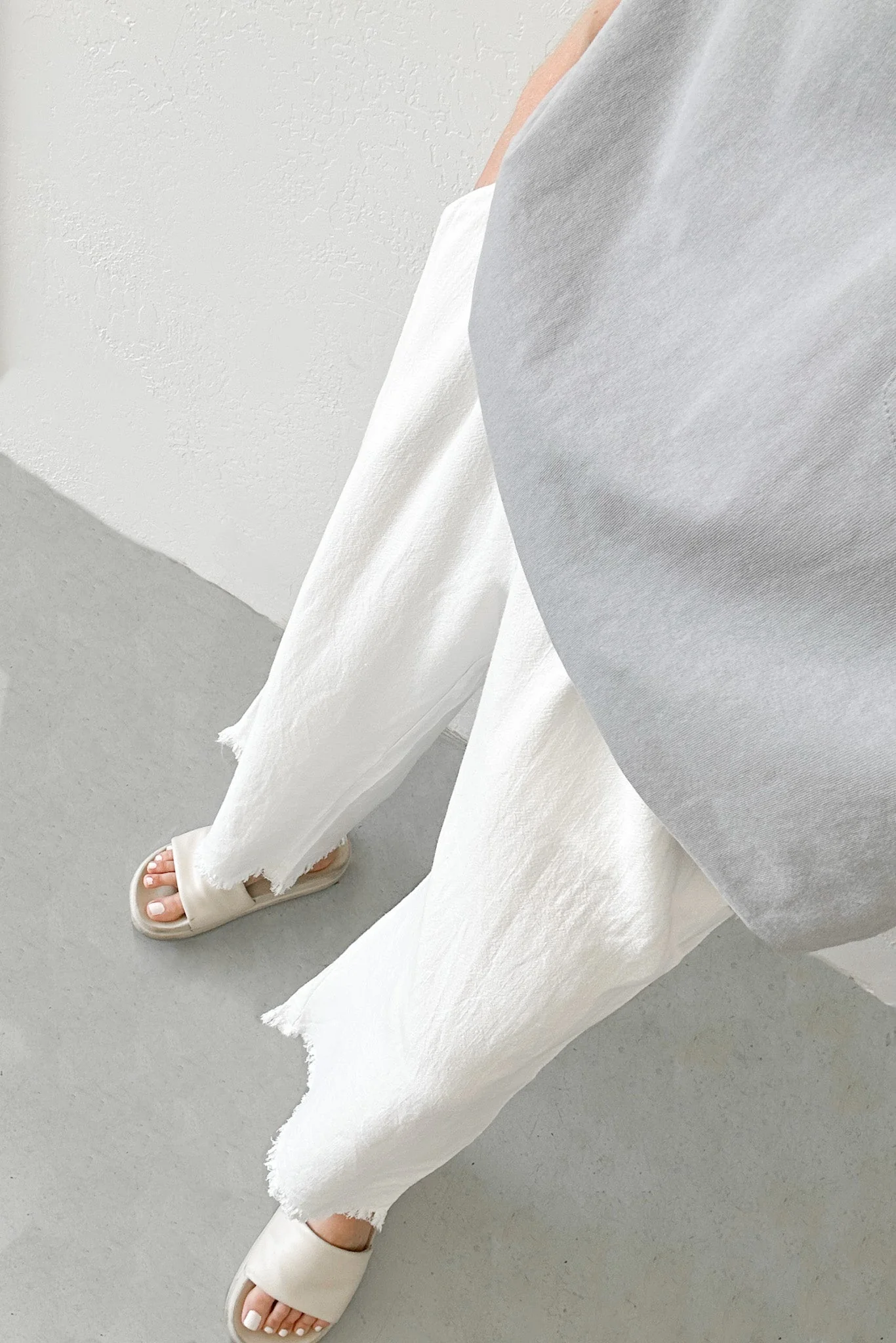 Cabana Linen Pant in White - Image 2