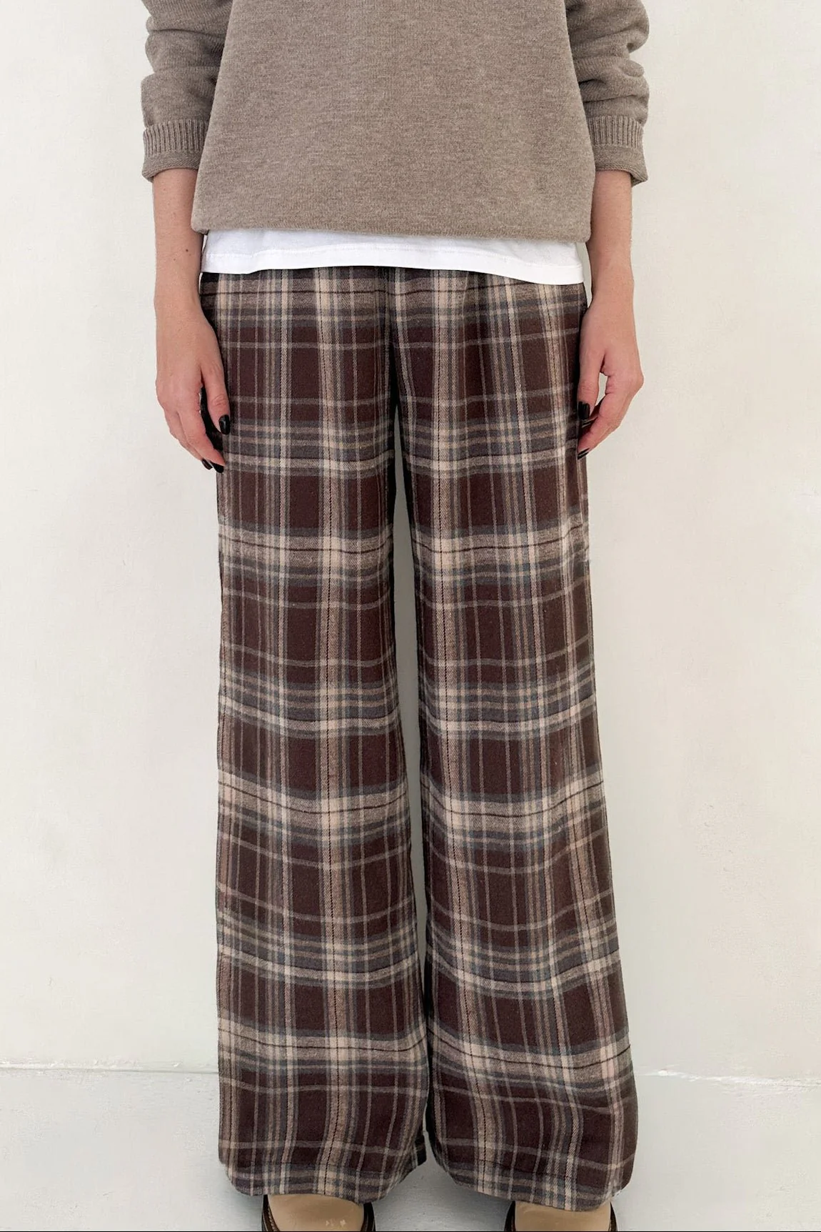 Aspen Pajama Style Pants in Mocha - Image 2