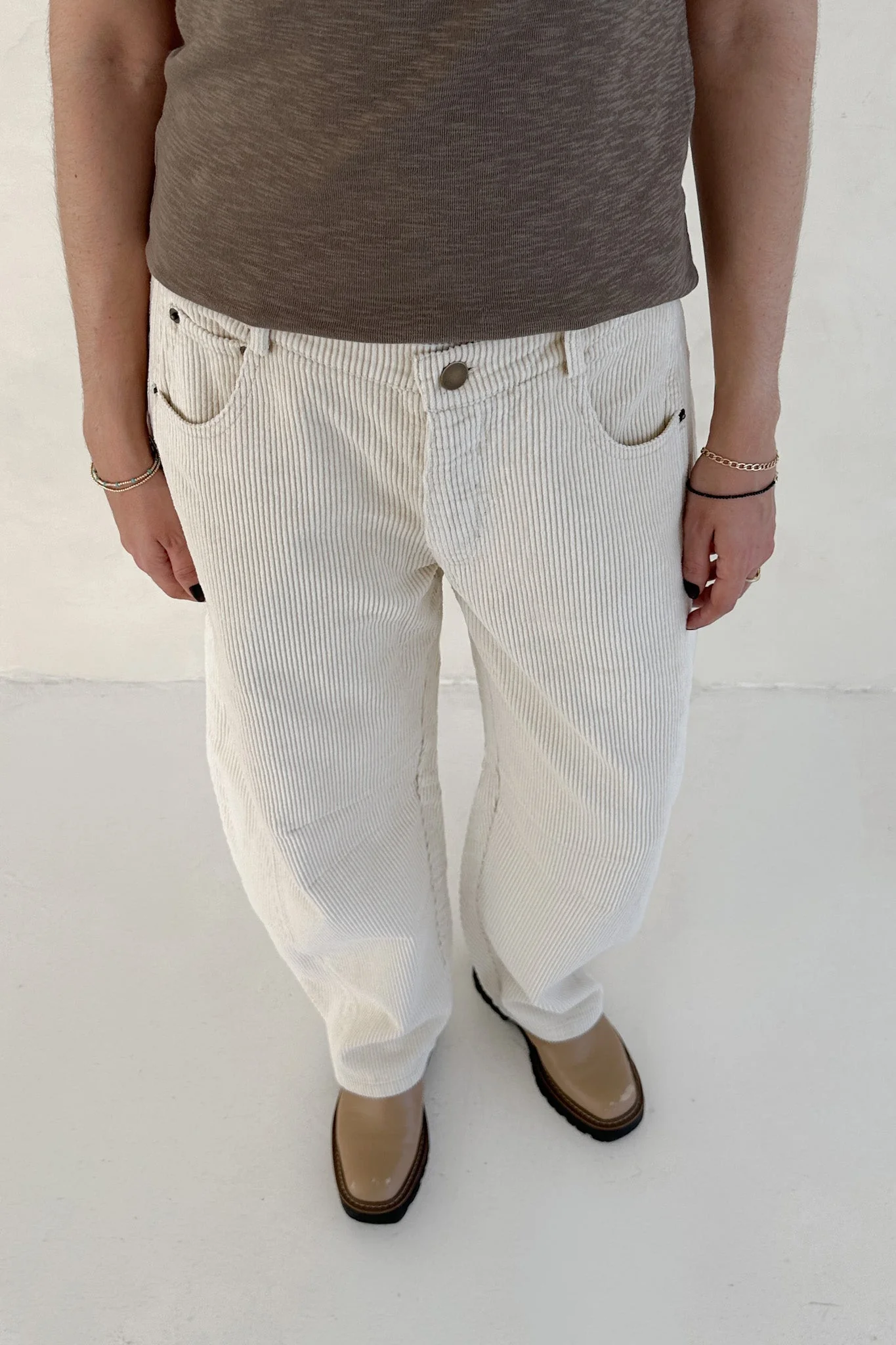 Canyon Corduroy Barrel Pants in Off White - Image 3