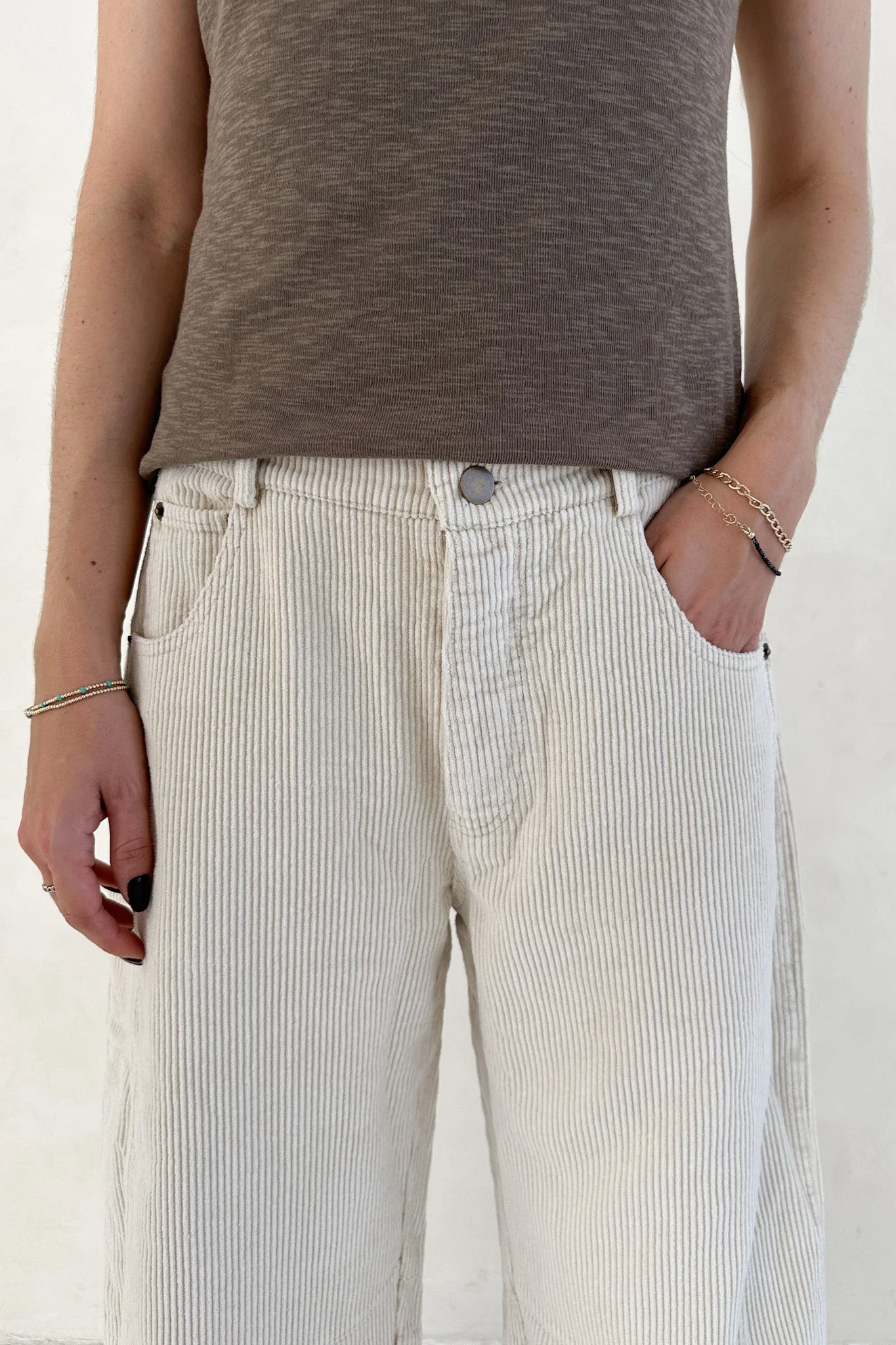 Canyon Corduroy Barrel Pants in Off White - Image 5