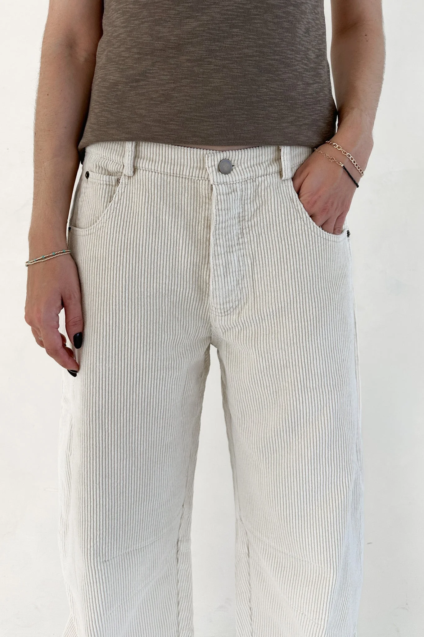 Canyon Corduroy Barrel Pants in Off White - Image 7