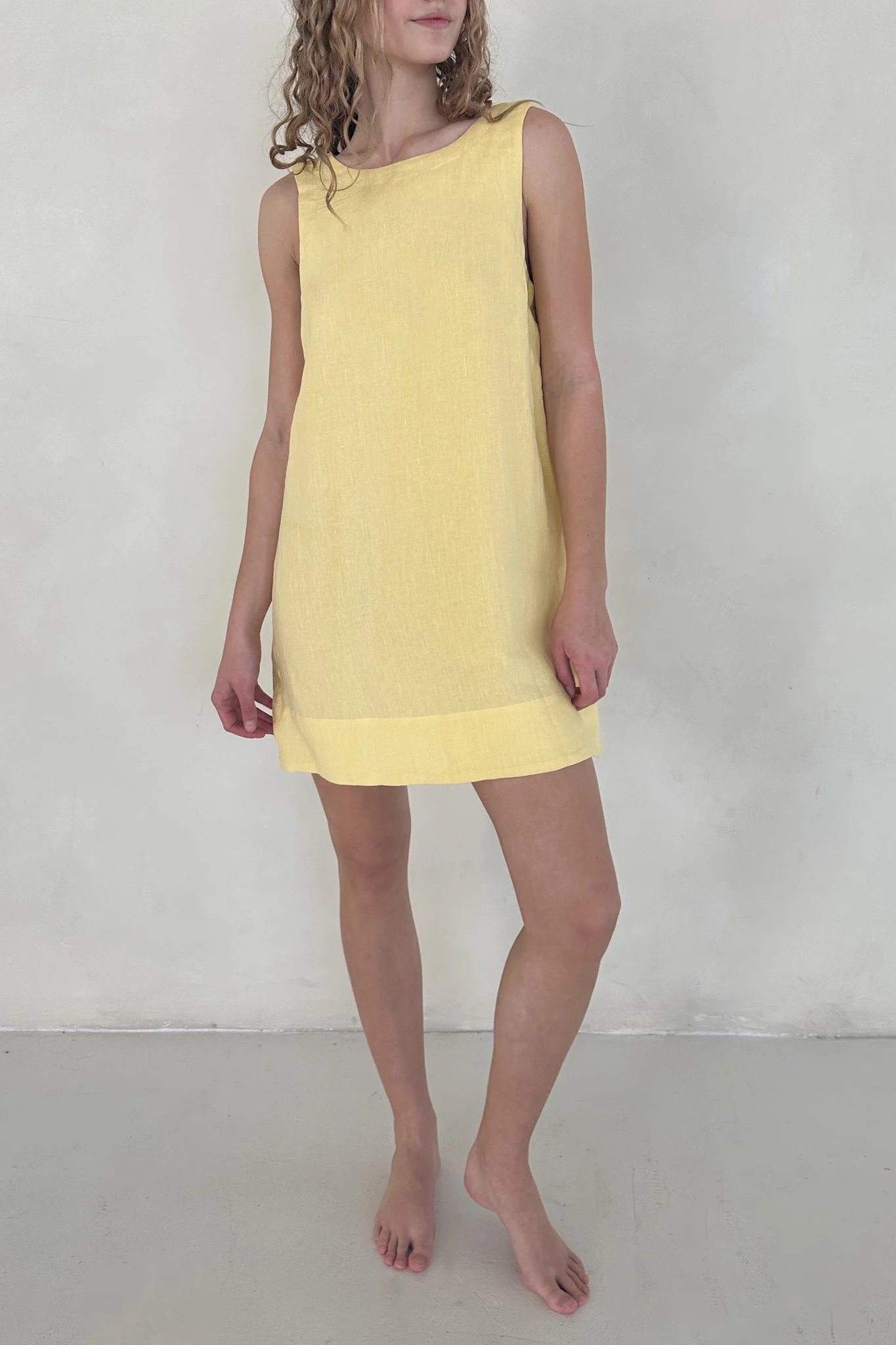 Capri Linen Dress in Pineapple - Image 6