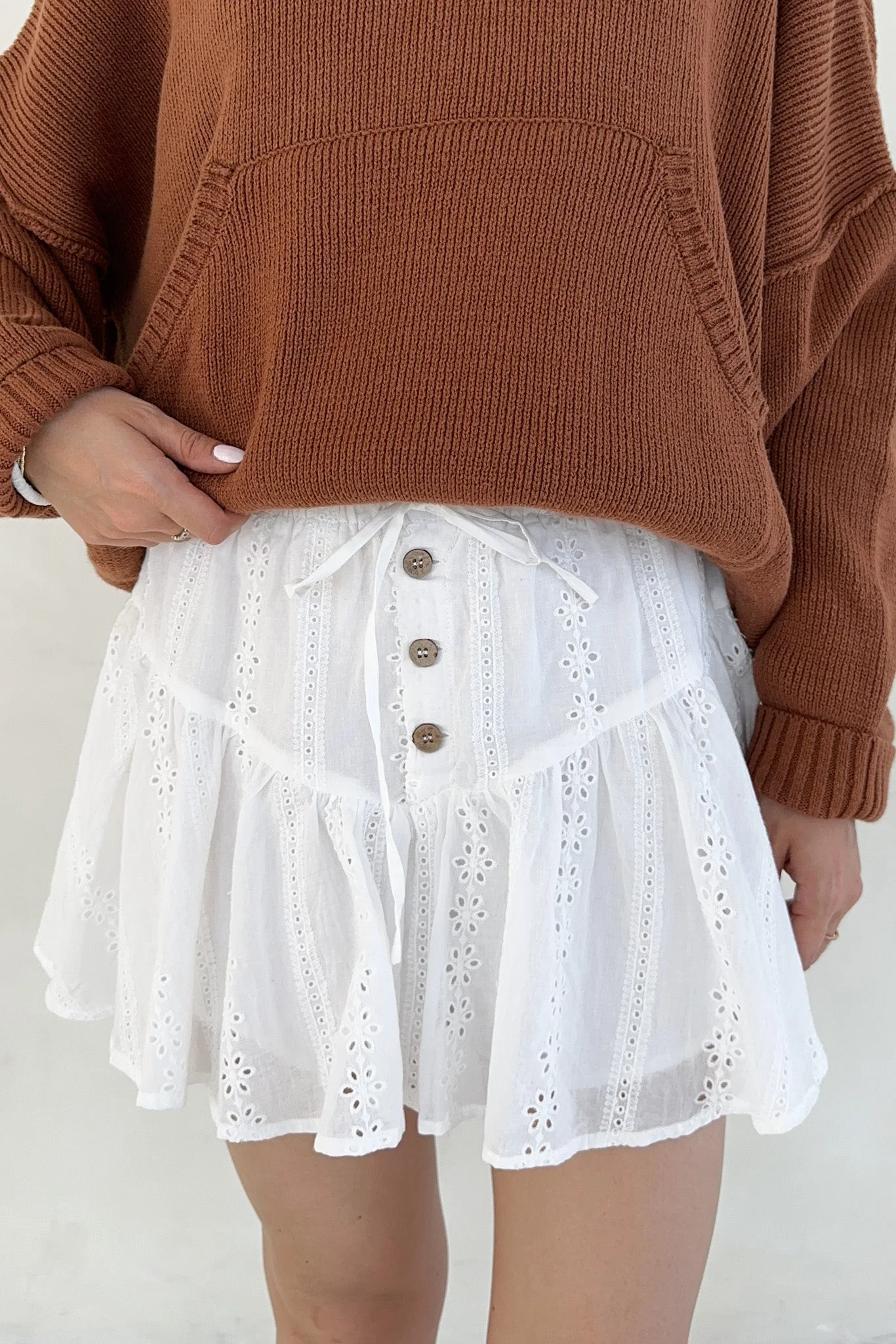Caris Drawstring Waist Eyelet Mini Skort - Image 3