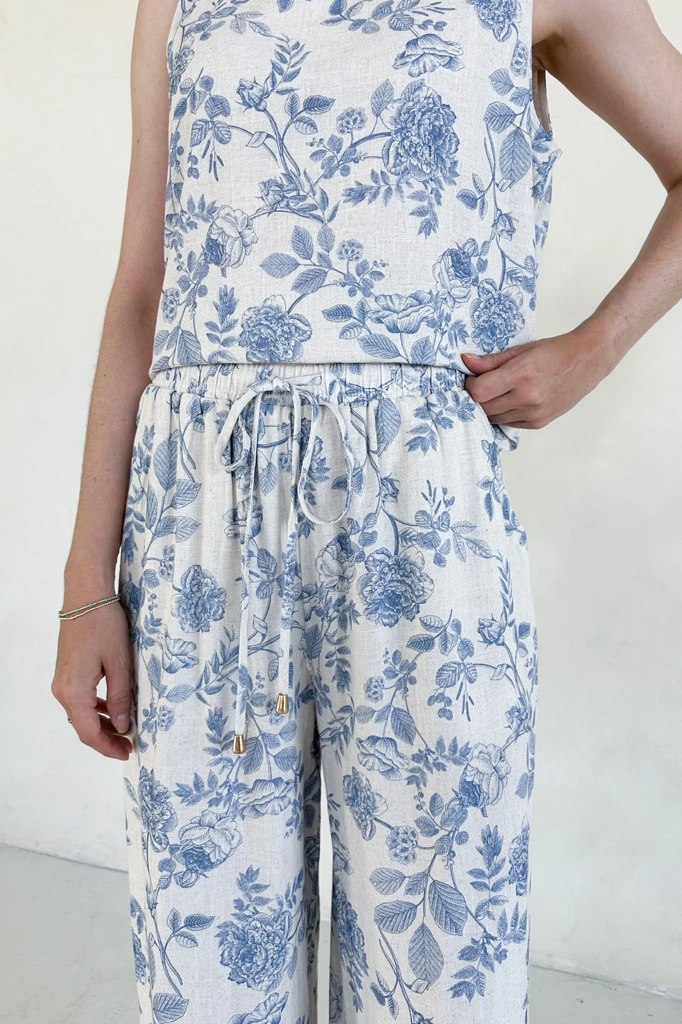 Château Printed Soft Linen Blend Pants - Image 3
