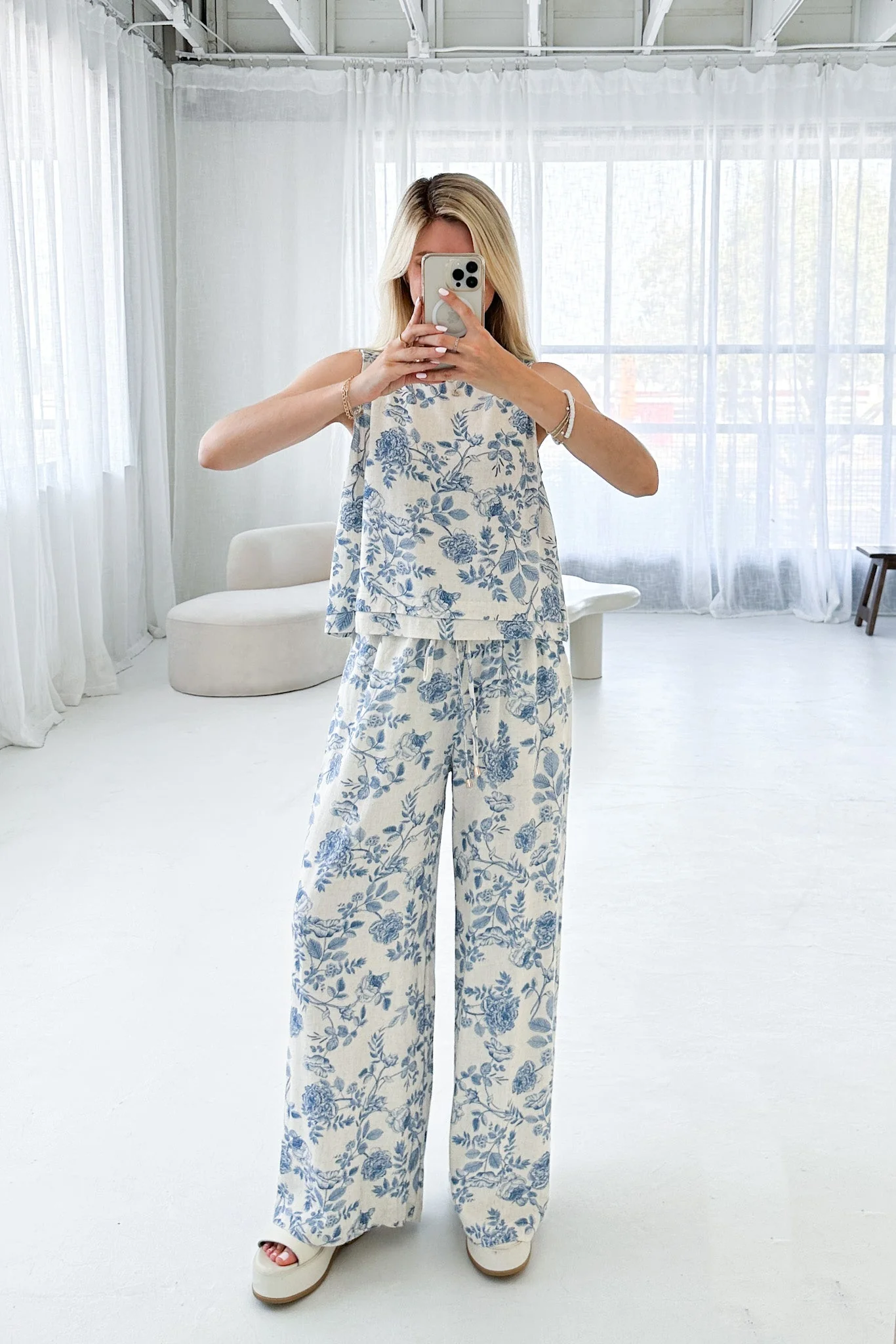 Château Printed Soft Linen Blend Pants - Image 6