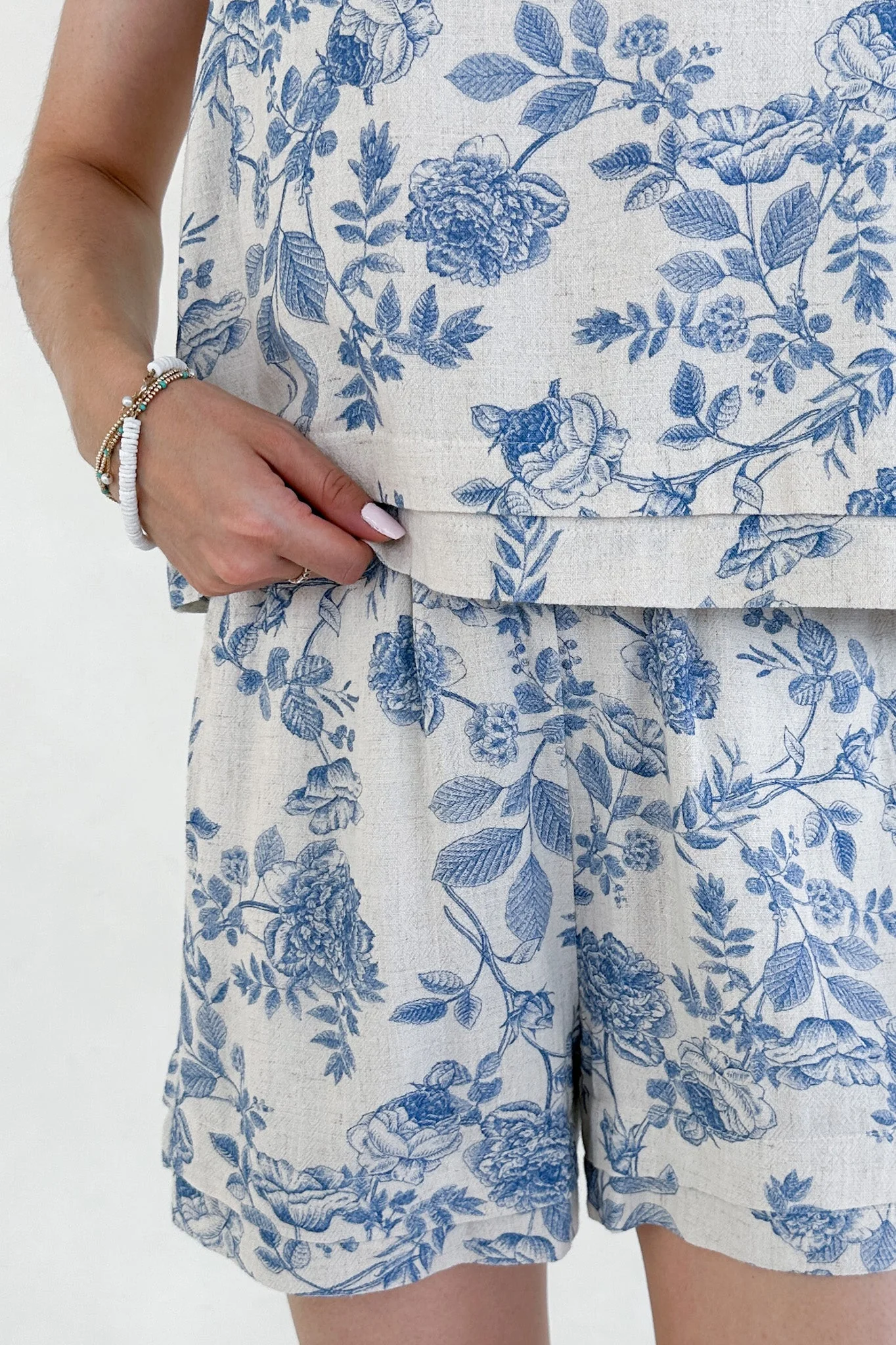 Château Printed Soft Linen Blend Shorts - Image 5