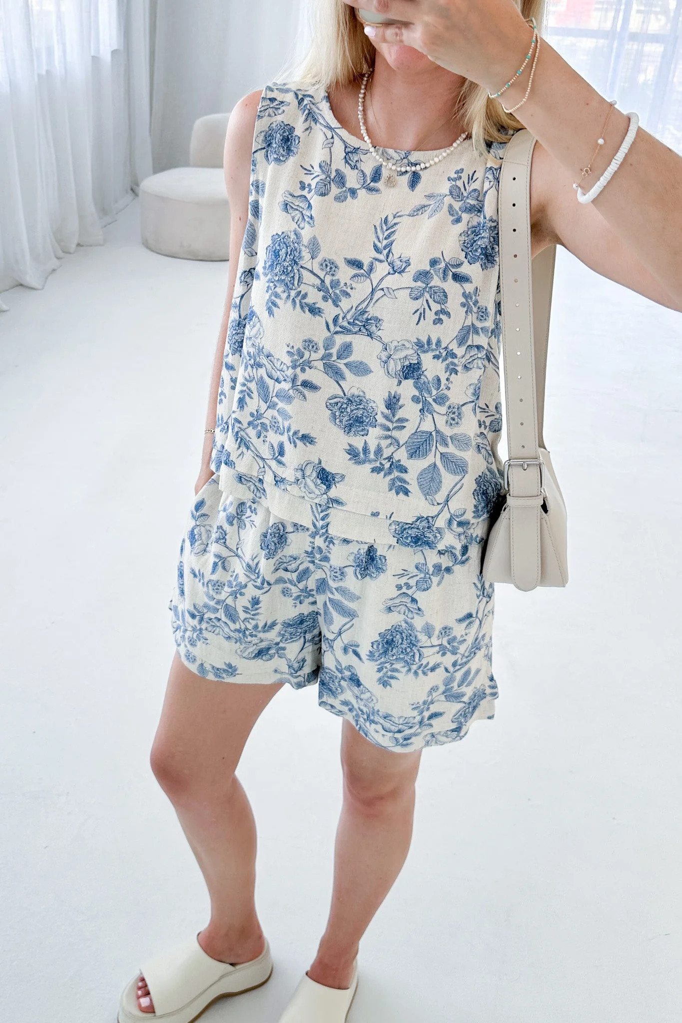 Château Printed Soft Linen Blend Tank - Image 5