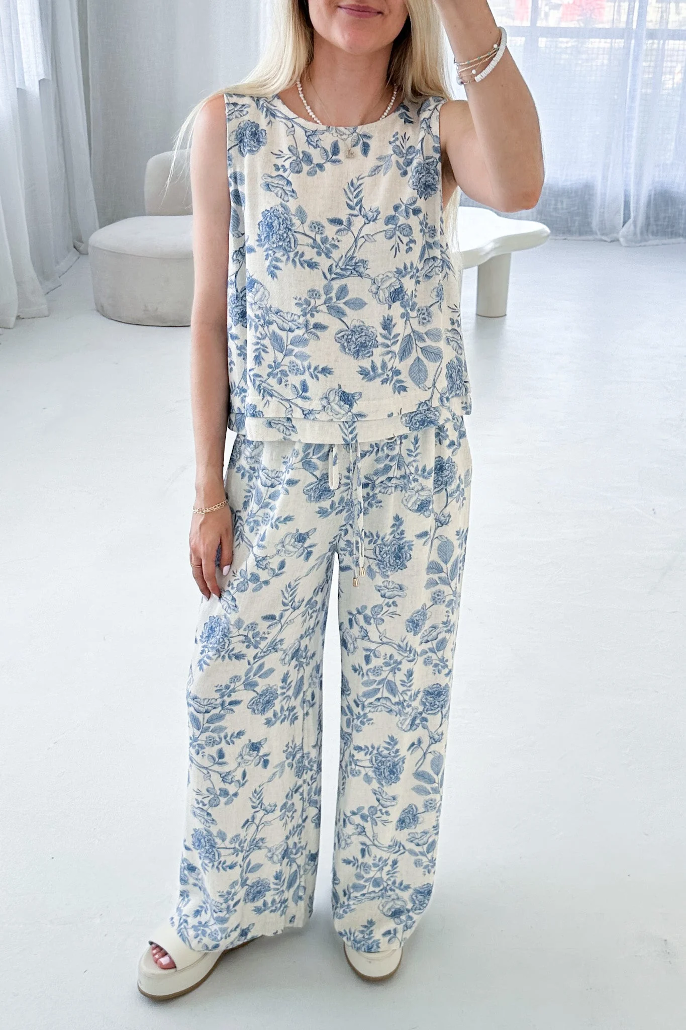 Château Printed Soft Linen Blend Tank - Image 8