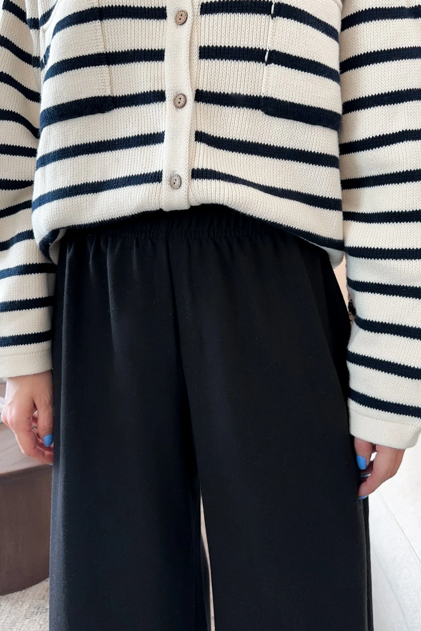 Chelsea Relaxed Lounge Pants in Black - Image 5