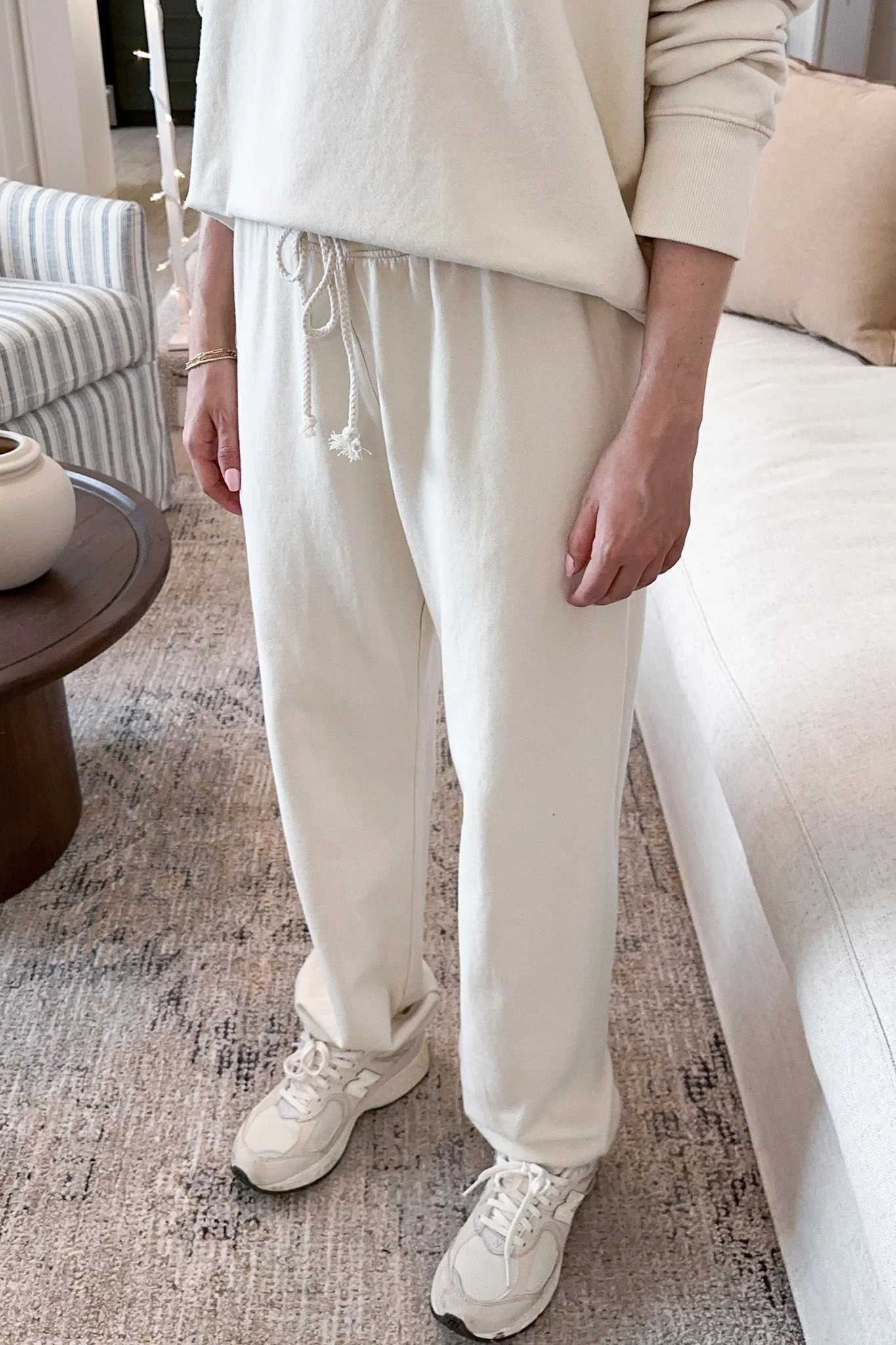Daydreamer Organic Cotton Joggers in Natural - Image 5