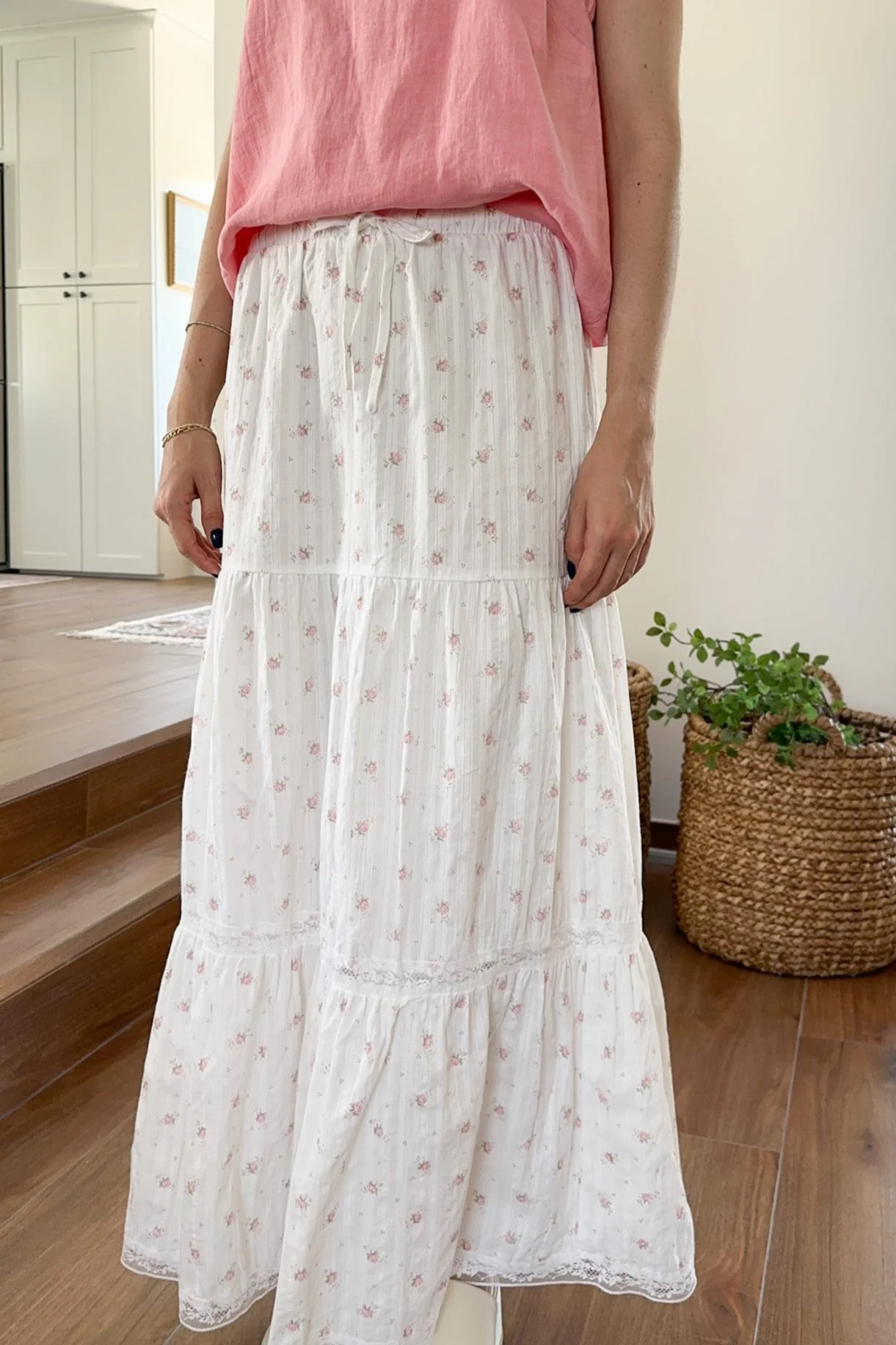 Delilah Floral Print Tiered Skirt - Image 2