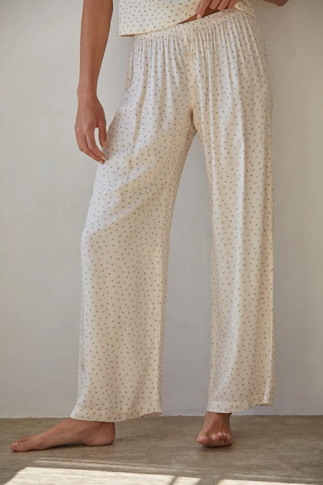 Dreamland Ditsy Floral Cozy Lounge Pants - Image 3