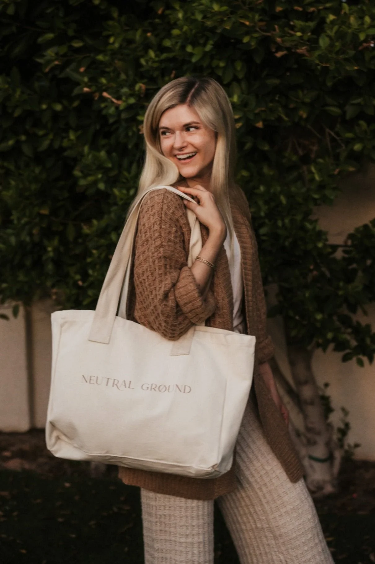 Everyday Canvas Tote Bag - Image 3