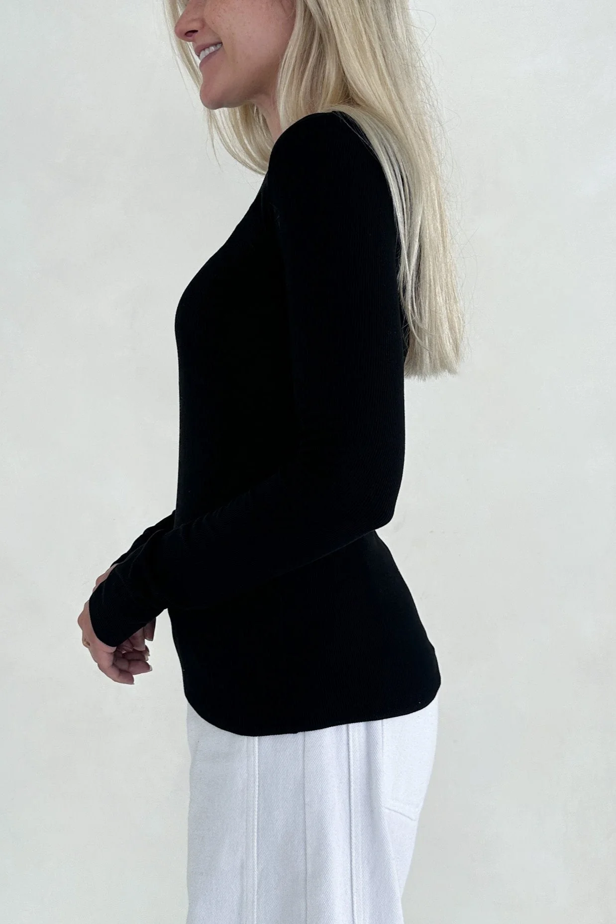 Everyday Layering Top in Black - Image 4