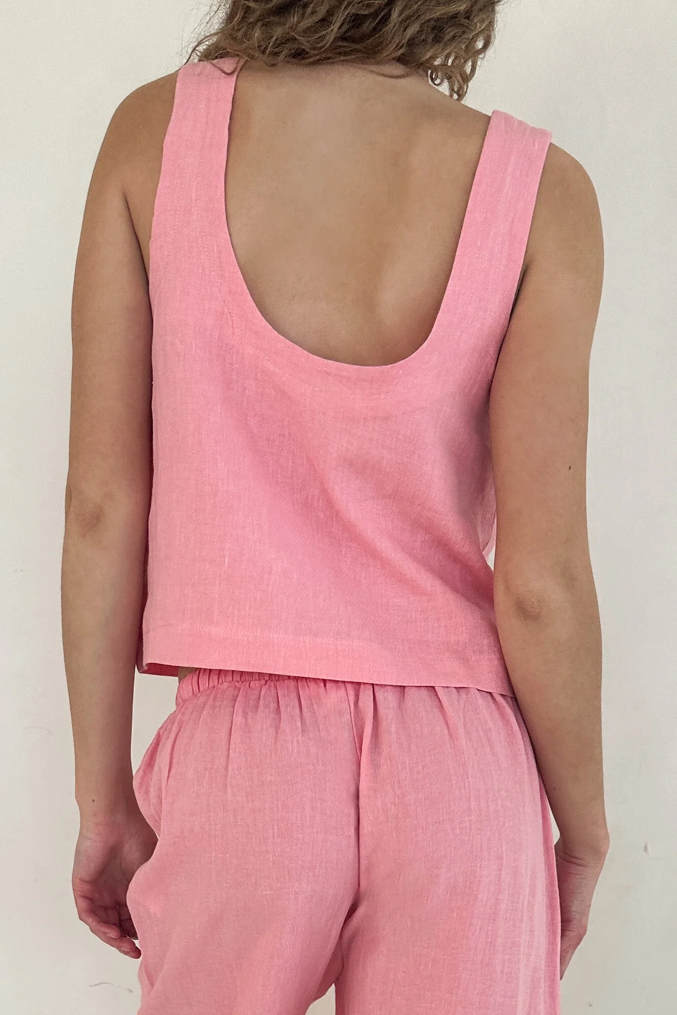 Harbor Linen Top in Bubble Gum - Image 3