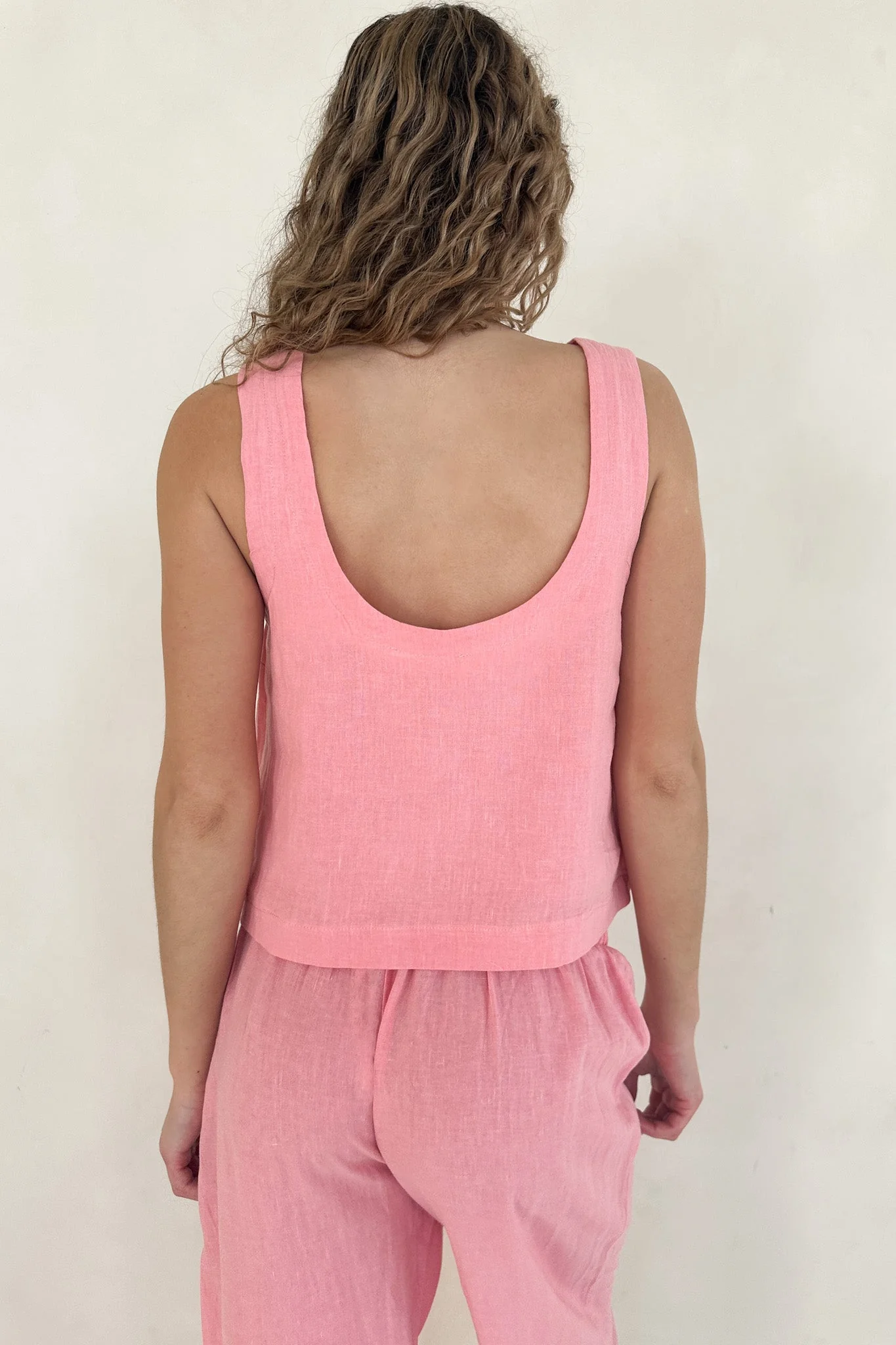 Harbor Linen Top in Bubble Gum - Image 8