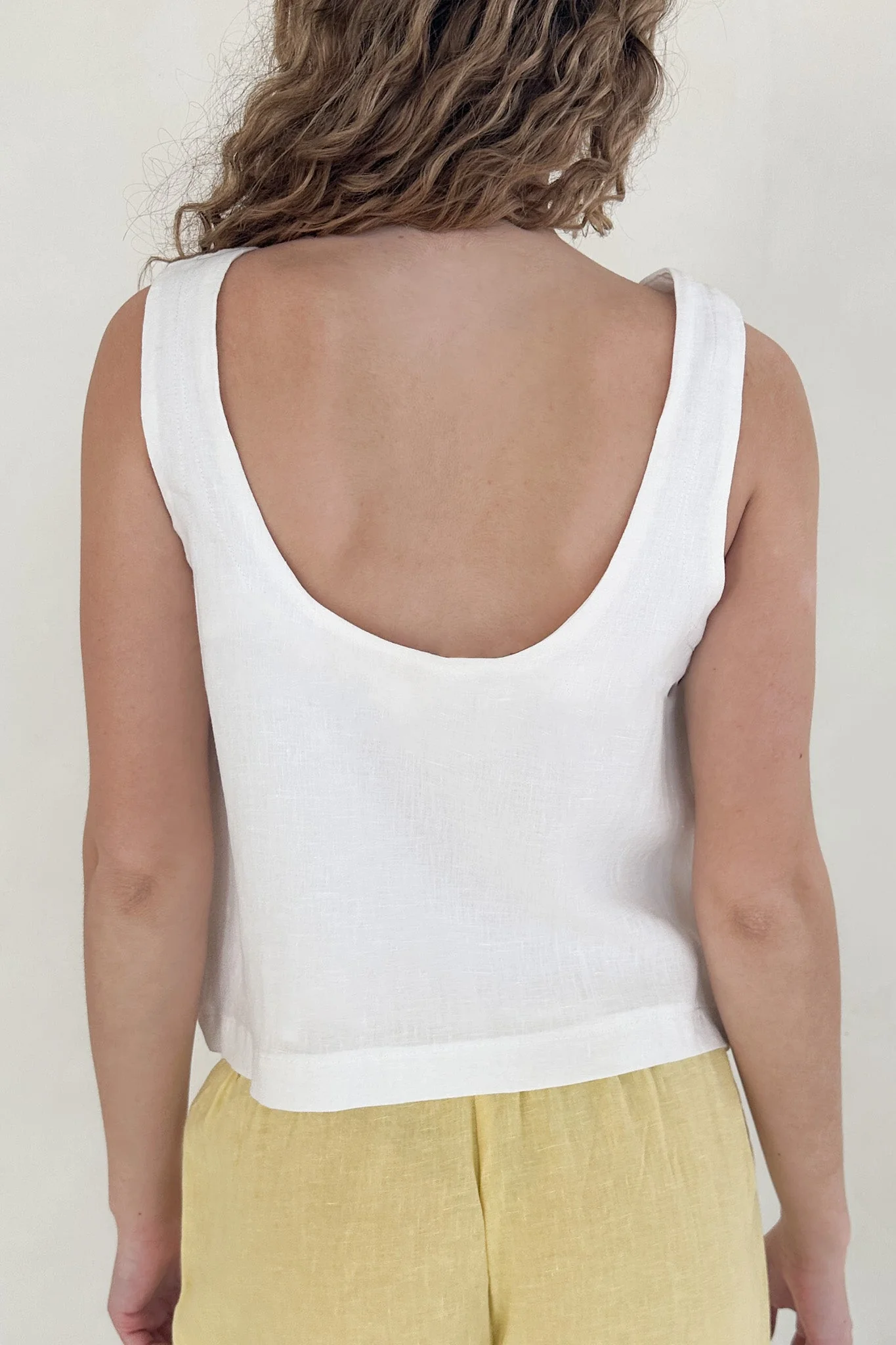 Harbor Linen Top in Coconut - Image 2