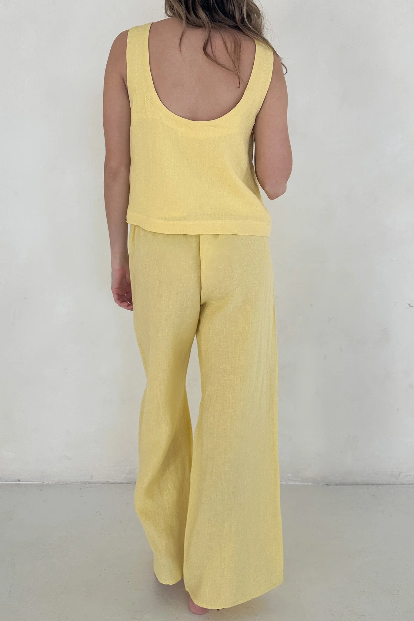 Harbor Linen Top in Pineapple - Image 4