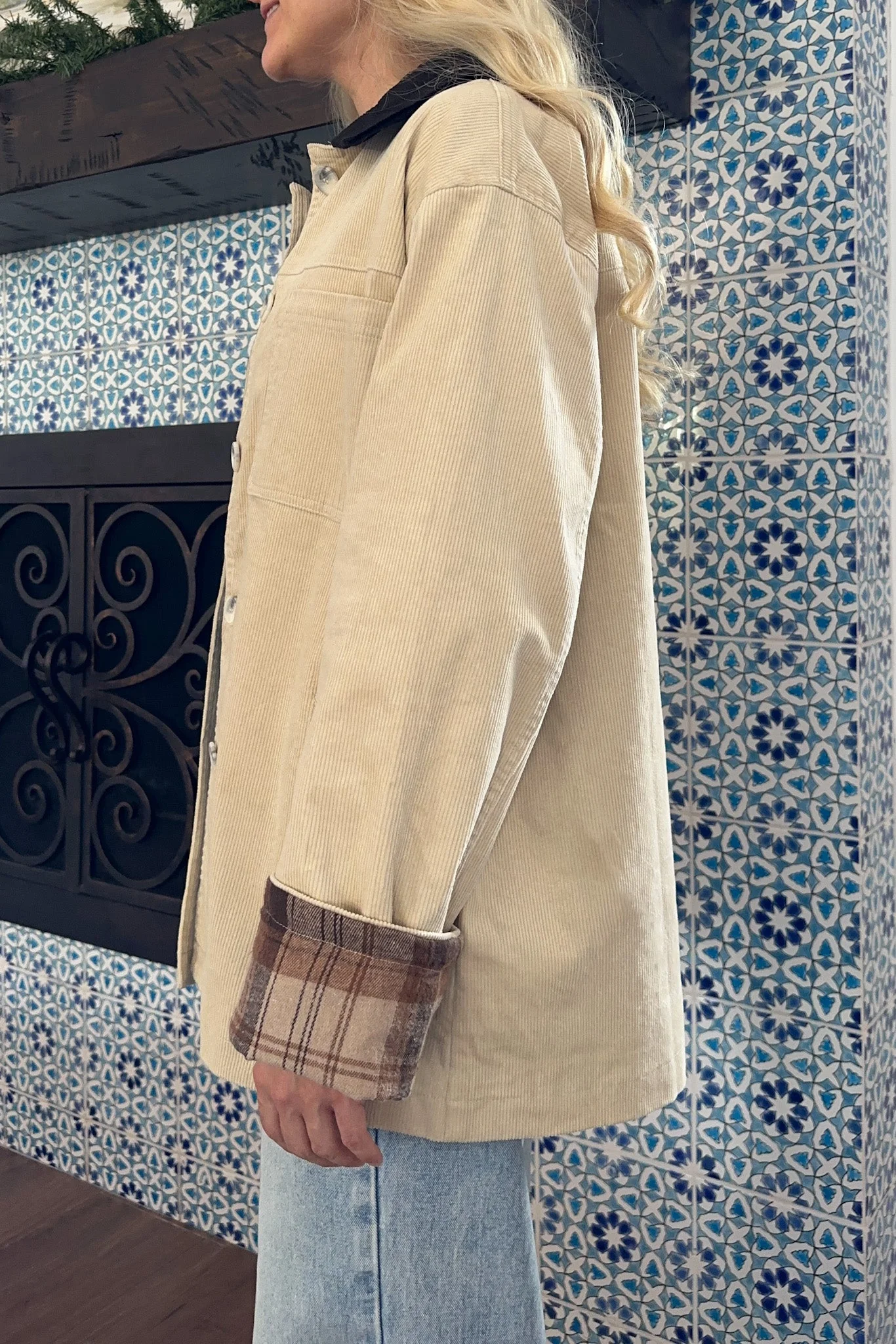 Highland Corduroy Collared Cotton Barn Jacket in Tan - Image 4
