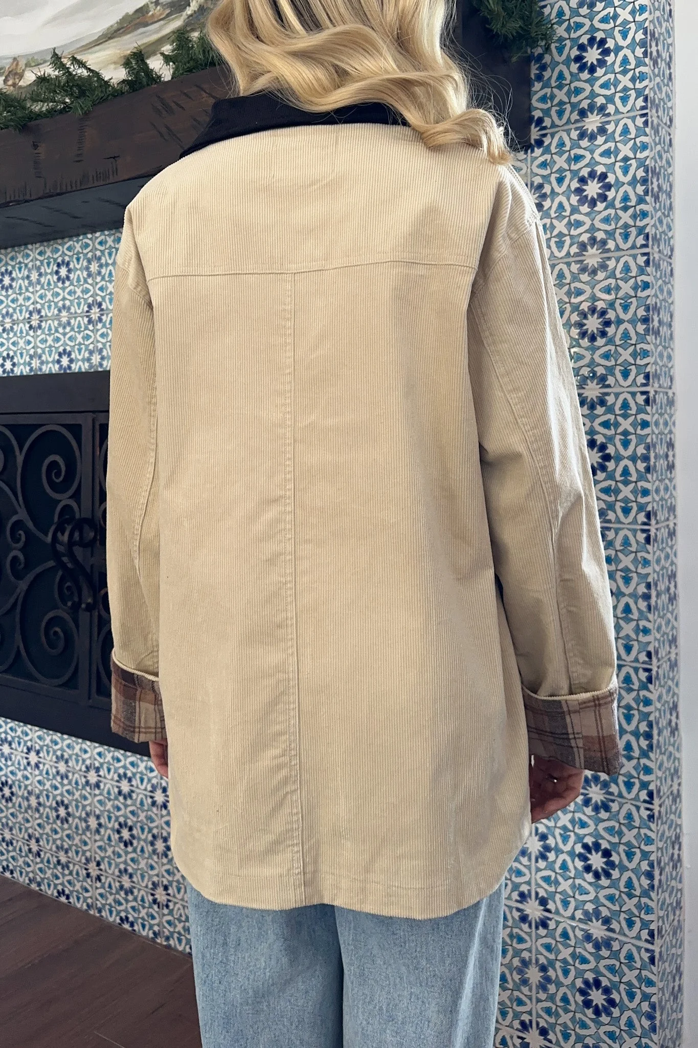 Highland Corduroy Collared Cotton Barn Jacket in Tan - Image 5