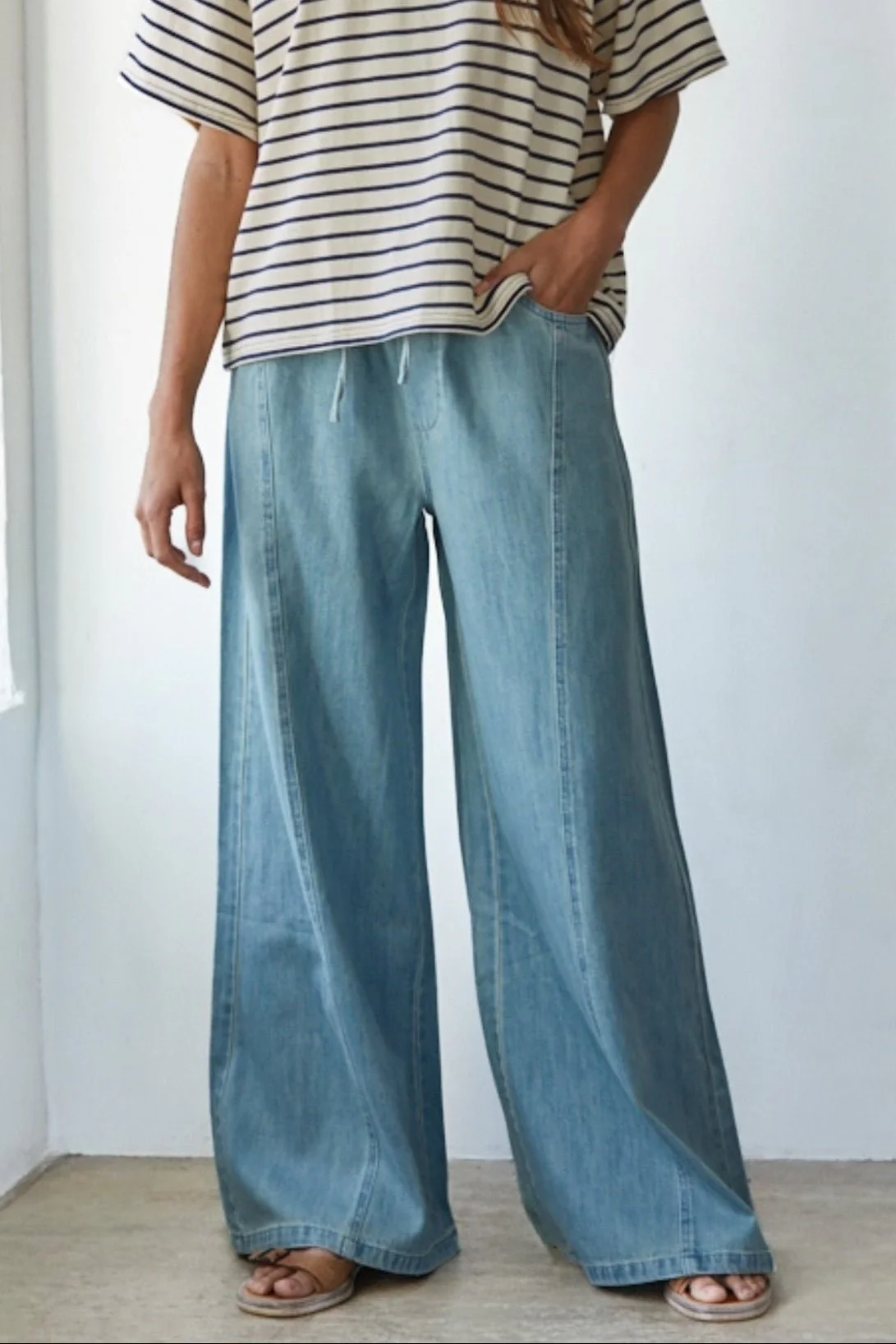 It's Groovy Wide Leg Jeans in Denim Blue