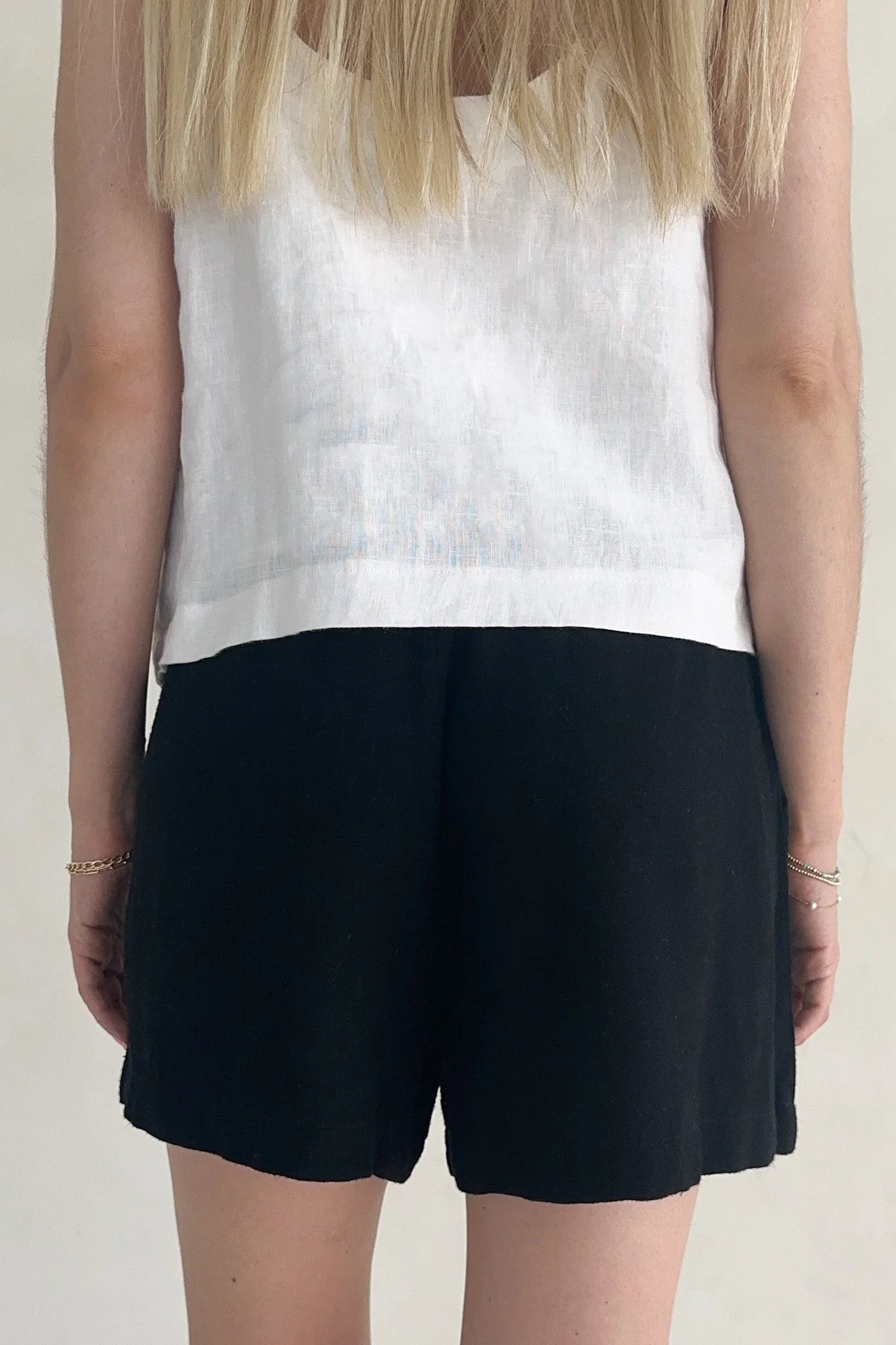 Layla Soft Linen Drawstring Shorts - Image 8