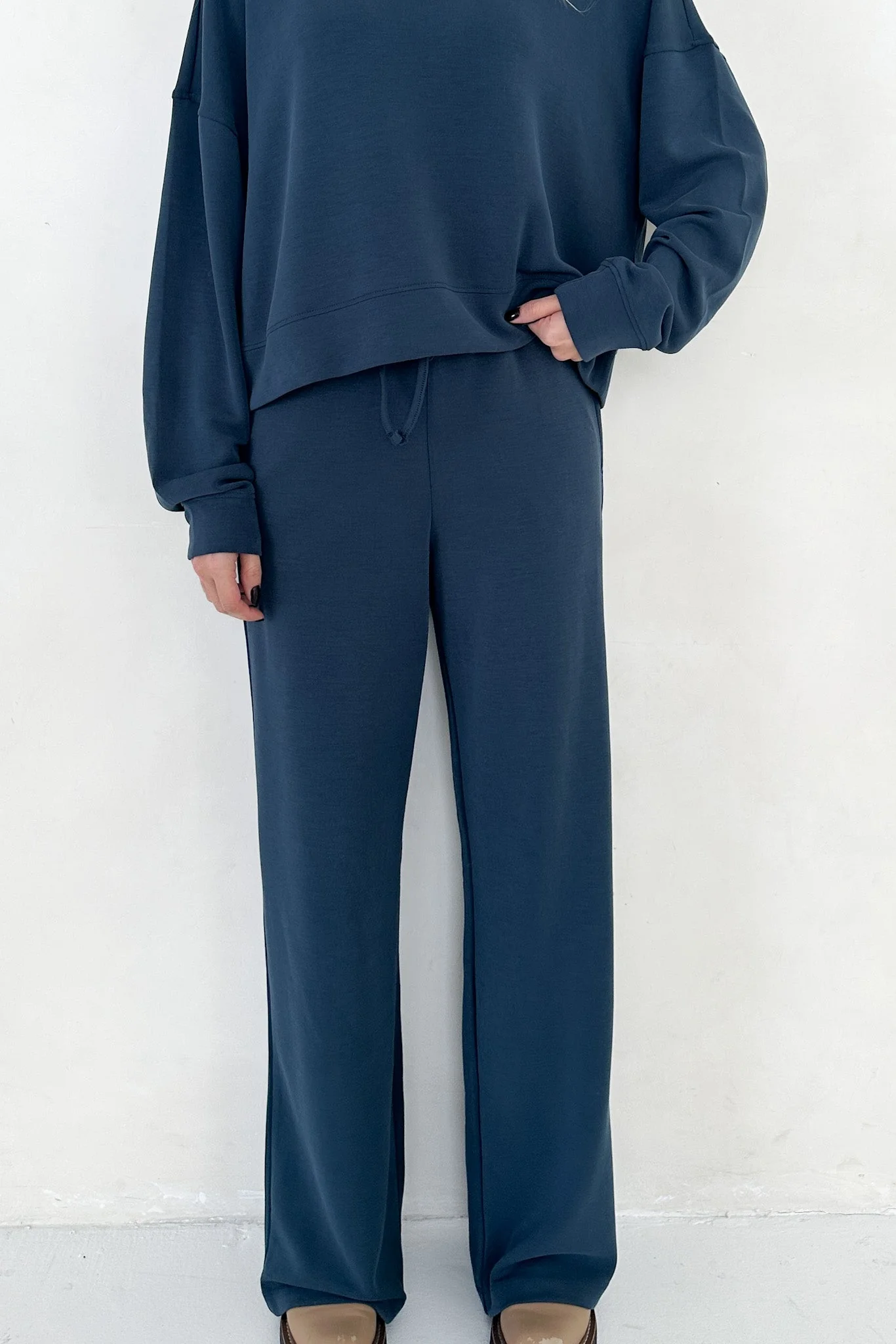 Like Butter Pants in Midnight Blue - Image 3