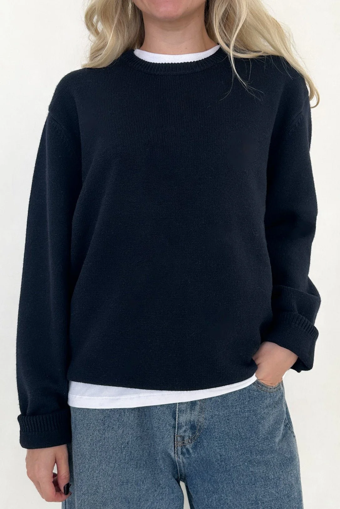Maddox Essential Crew Neck Boyfriend Sweater in Navy - Image 5