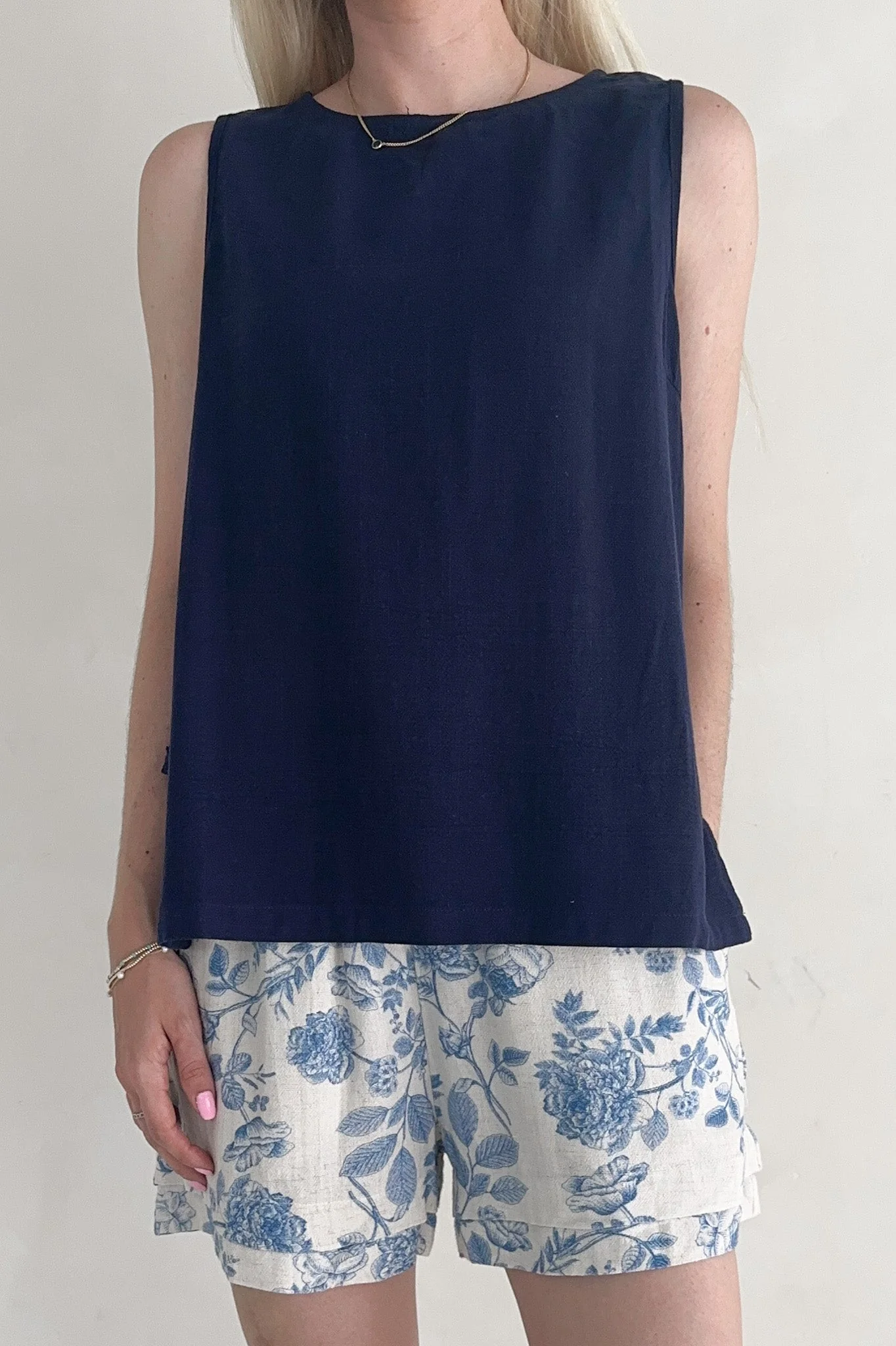 Madison Linen Blend Relaxed Tunic Tank in Navy