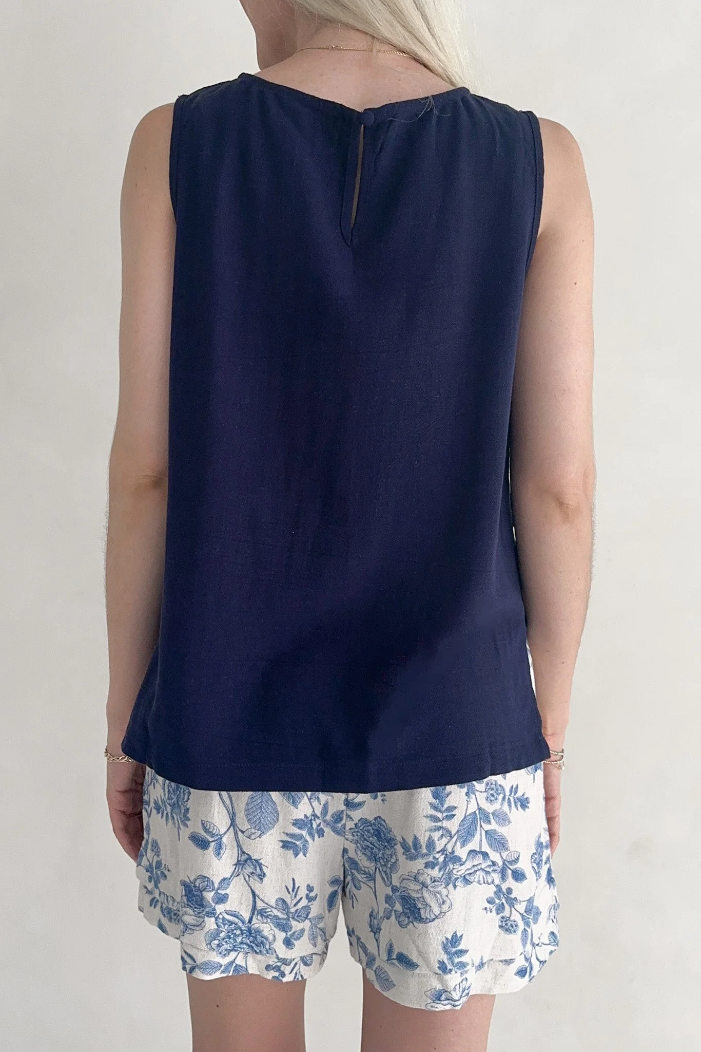 Madison Linen Blend Relaxed Tunic Tank in Navy - Image 6