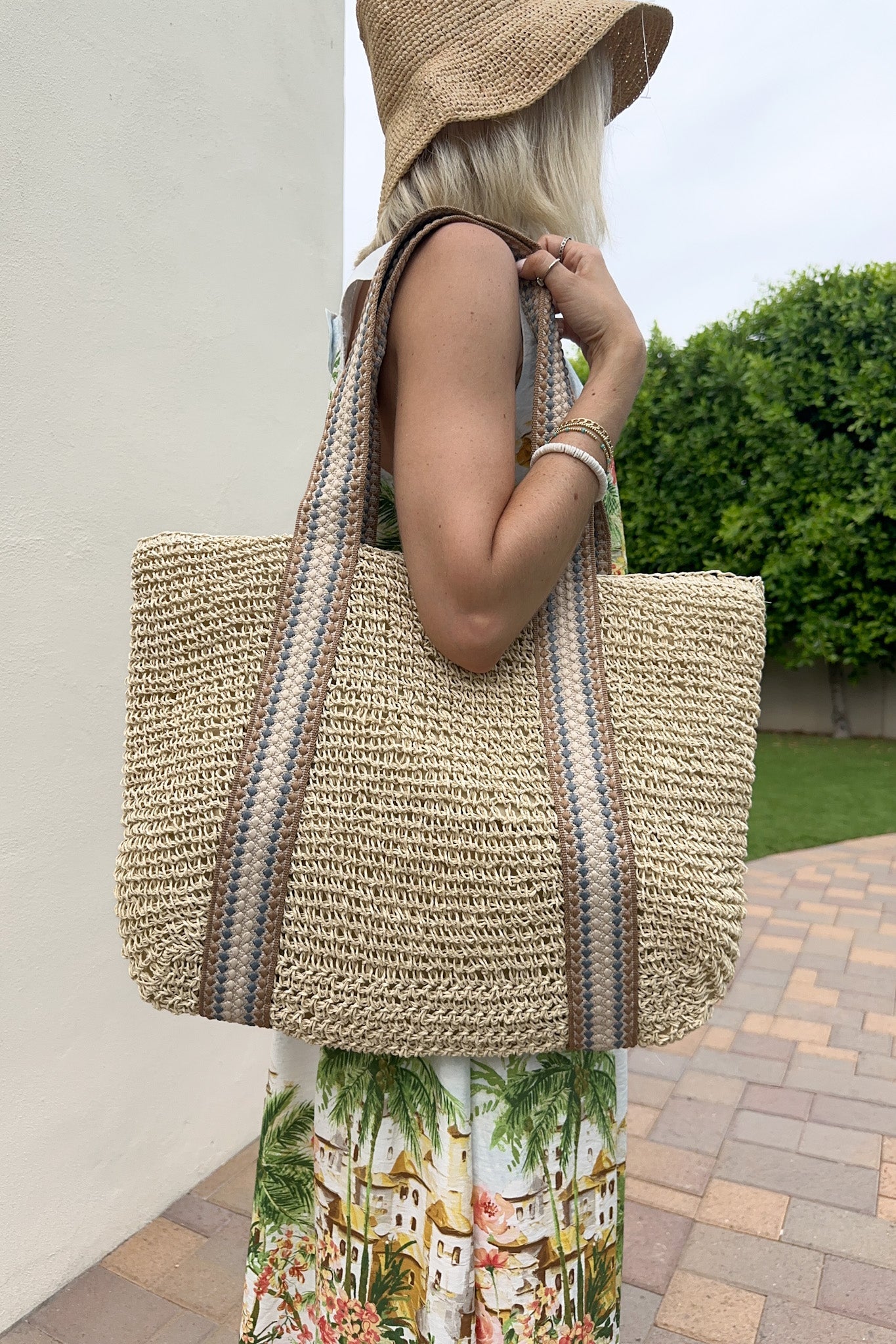 Mallorca Crochet Shoulder Bag - Image 8