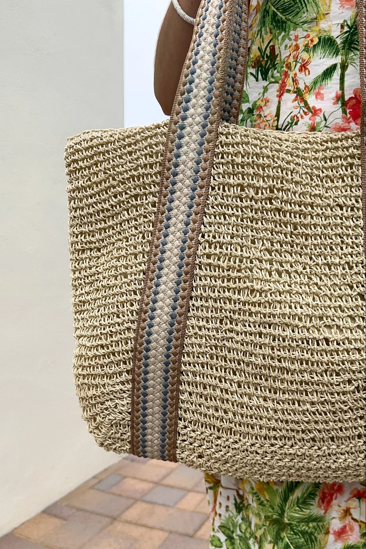 Mallorca Crochet Shoulder Bag - Image 9