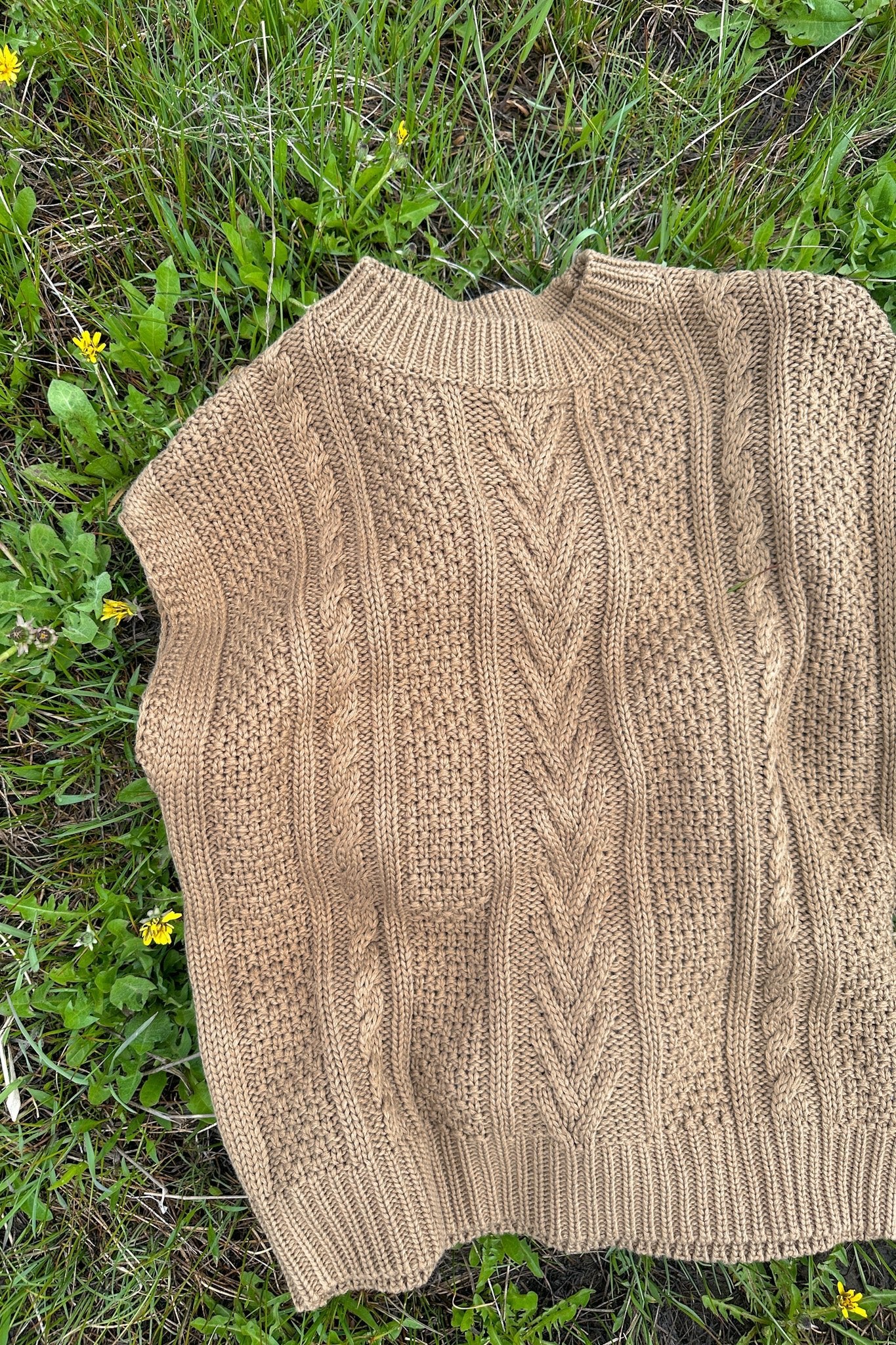 Marina Sleeveless Cable Knit Sweater Top - Image 3