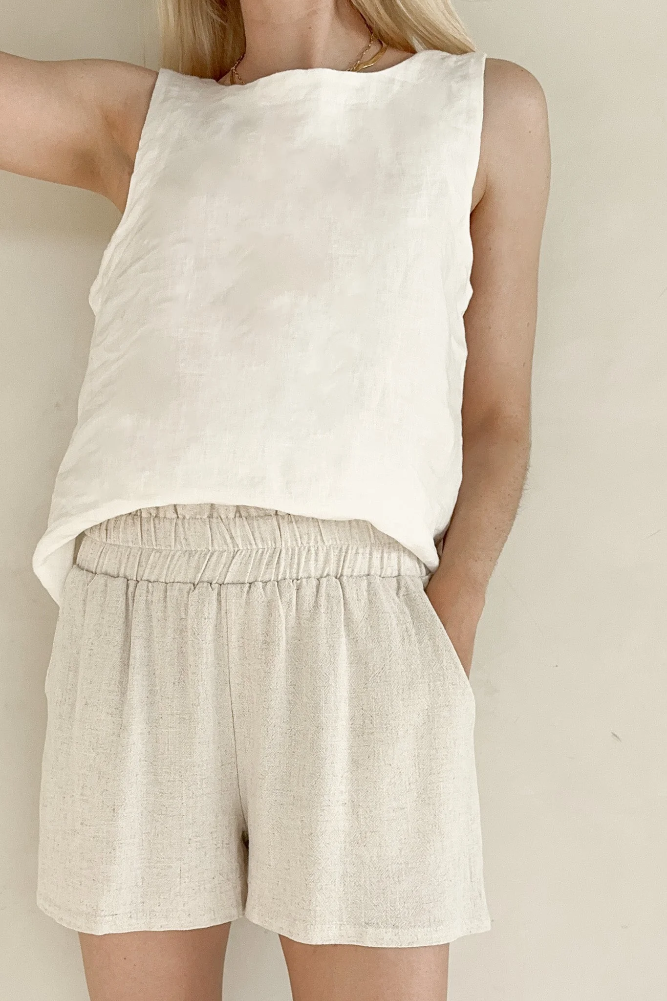 Miley Linen Blend Elastic Waist Shorts - Image 5
