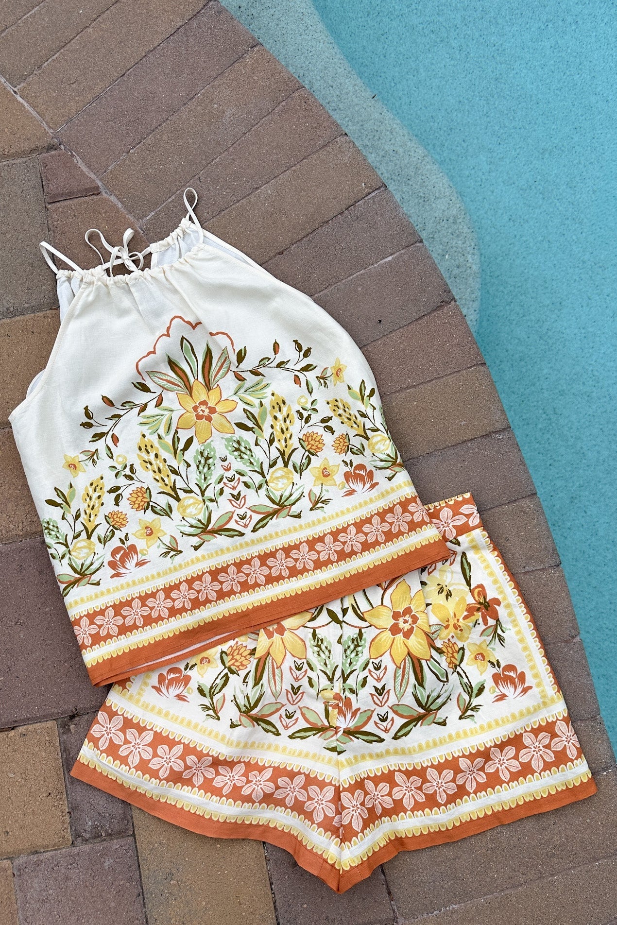 Over the Border Tropical Print Top