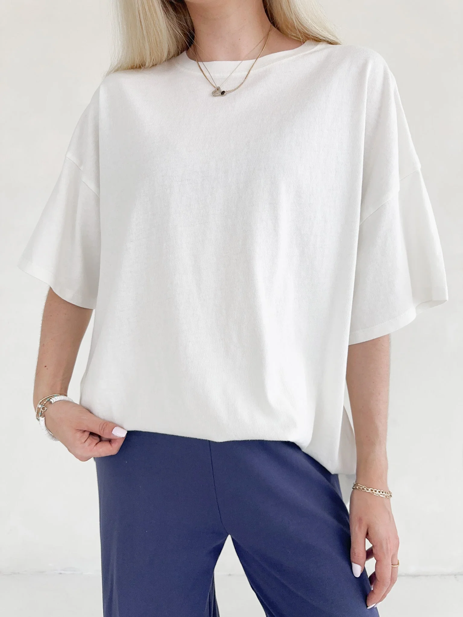 Quinn Cotton Mineral Wash Oversized Crew Neck Tee in Off White - Image 2