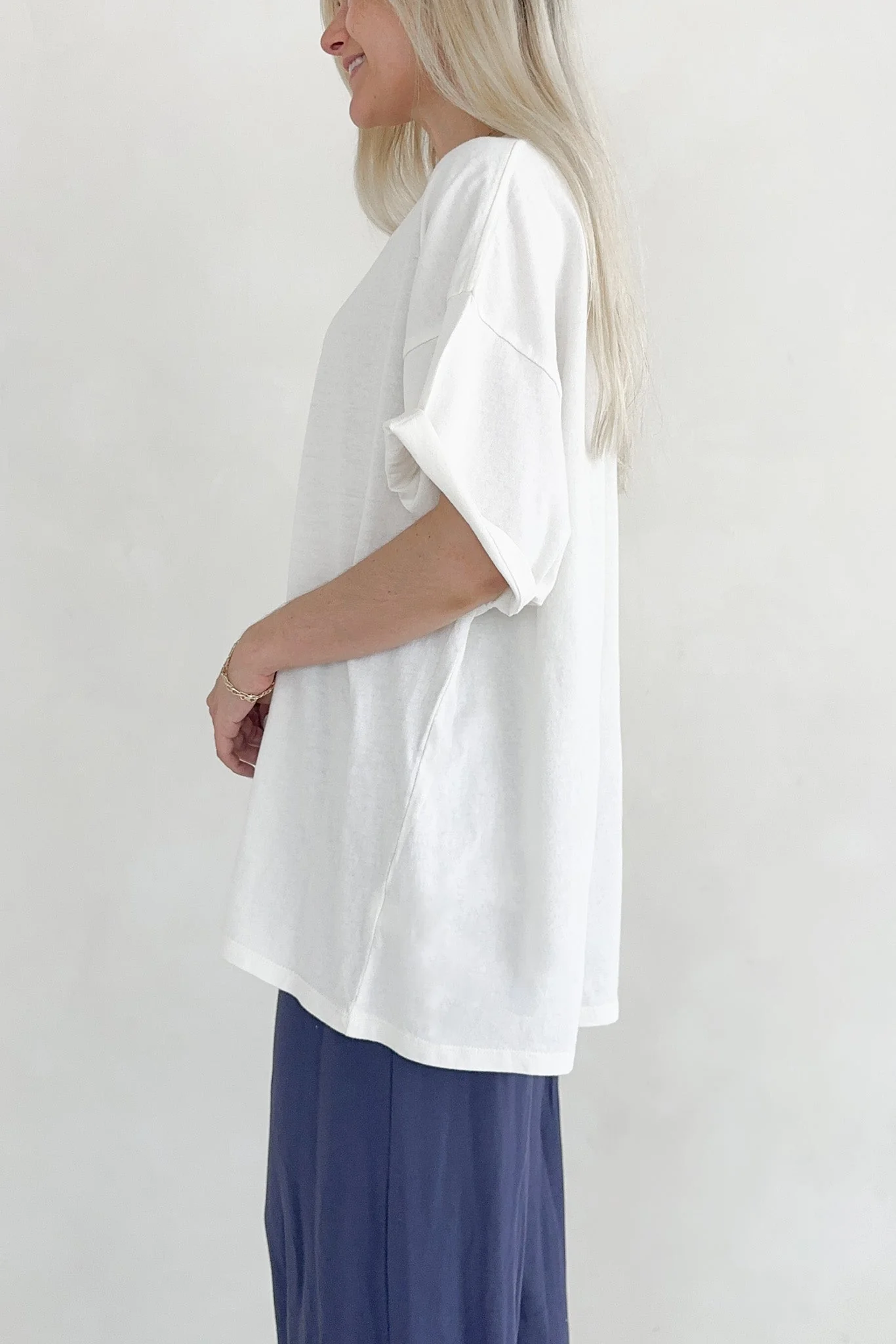 Quinn Cotton Mineral Wash Oversized Crew Neck Tee in Off White - Image 3