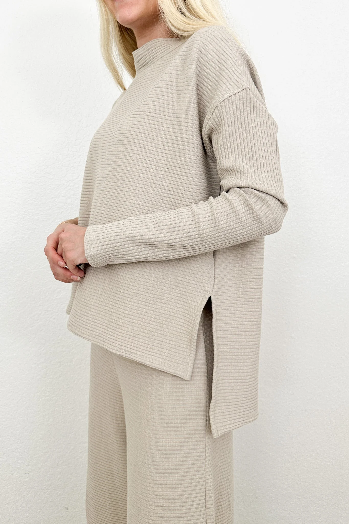 Remi Ribbed High Low Top - Image 4