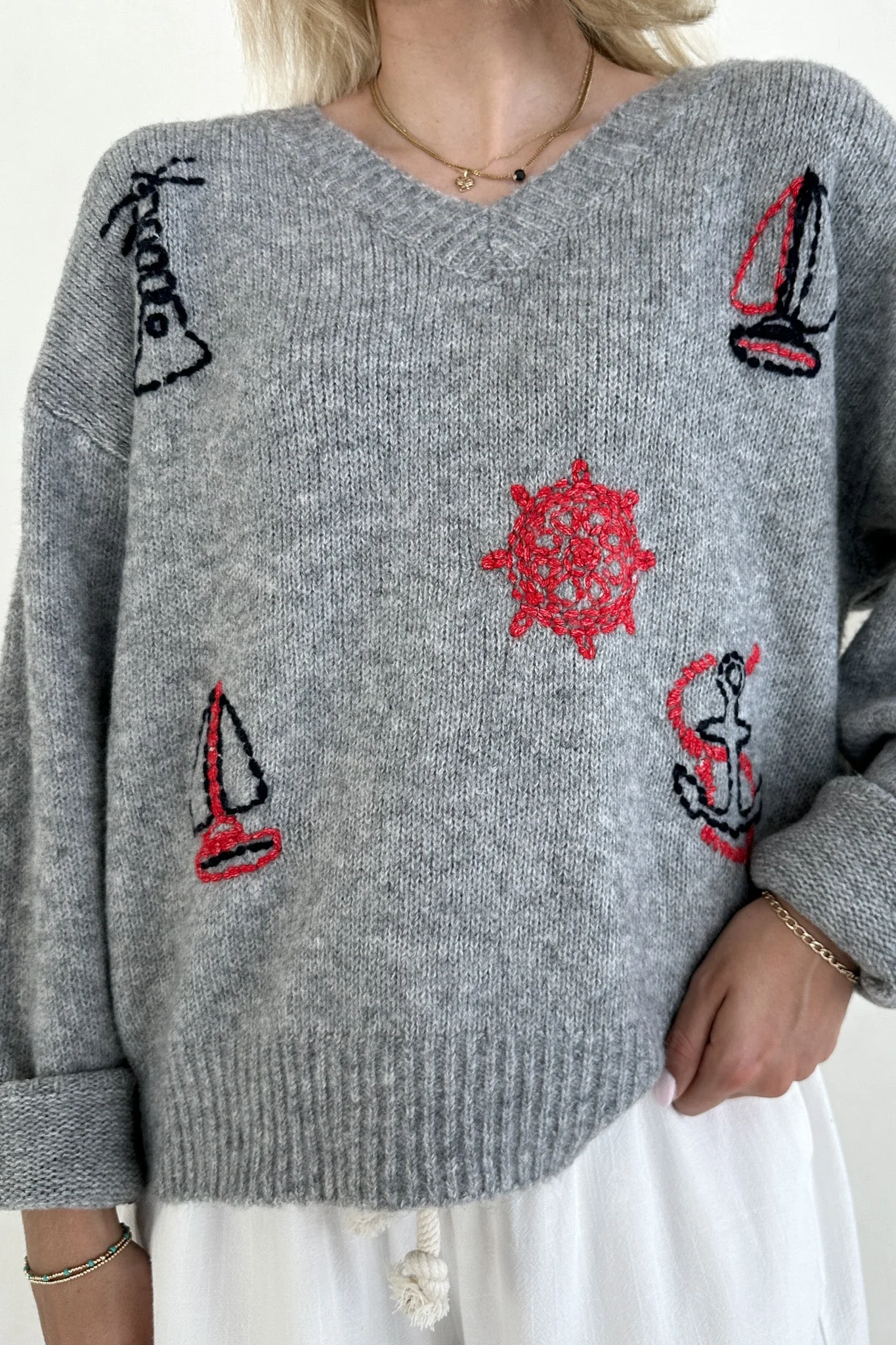 Sea You Soon Lightweight Stitched V-Neck Sweater - Image 8